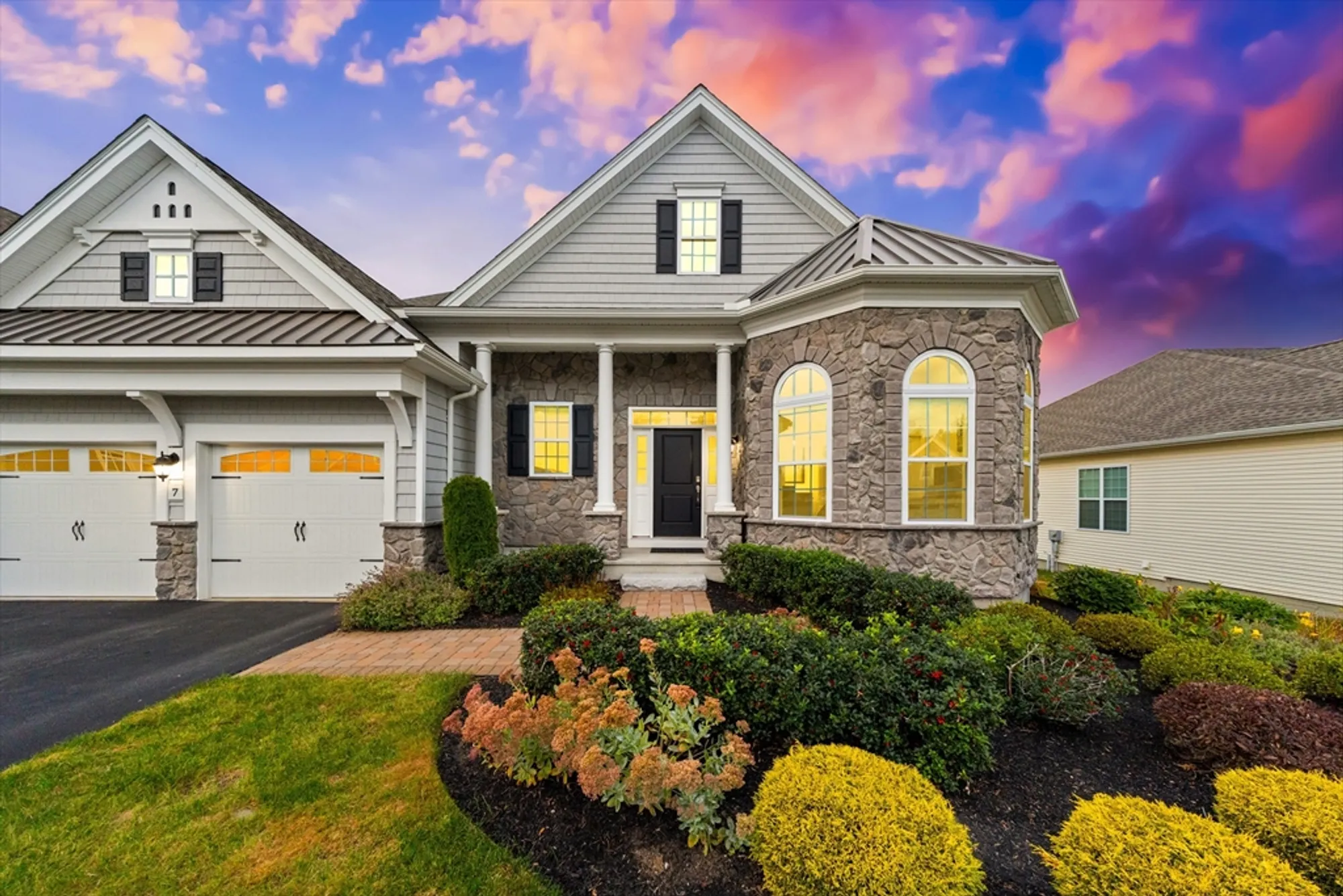 Property Slideshow image 4 of 42 | 7 sequoia dr # 7, Methuen, MA, 01844