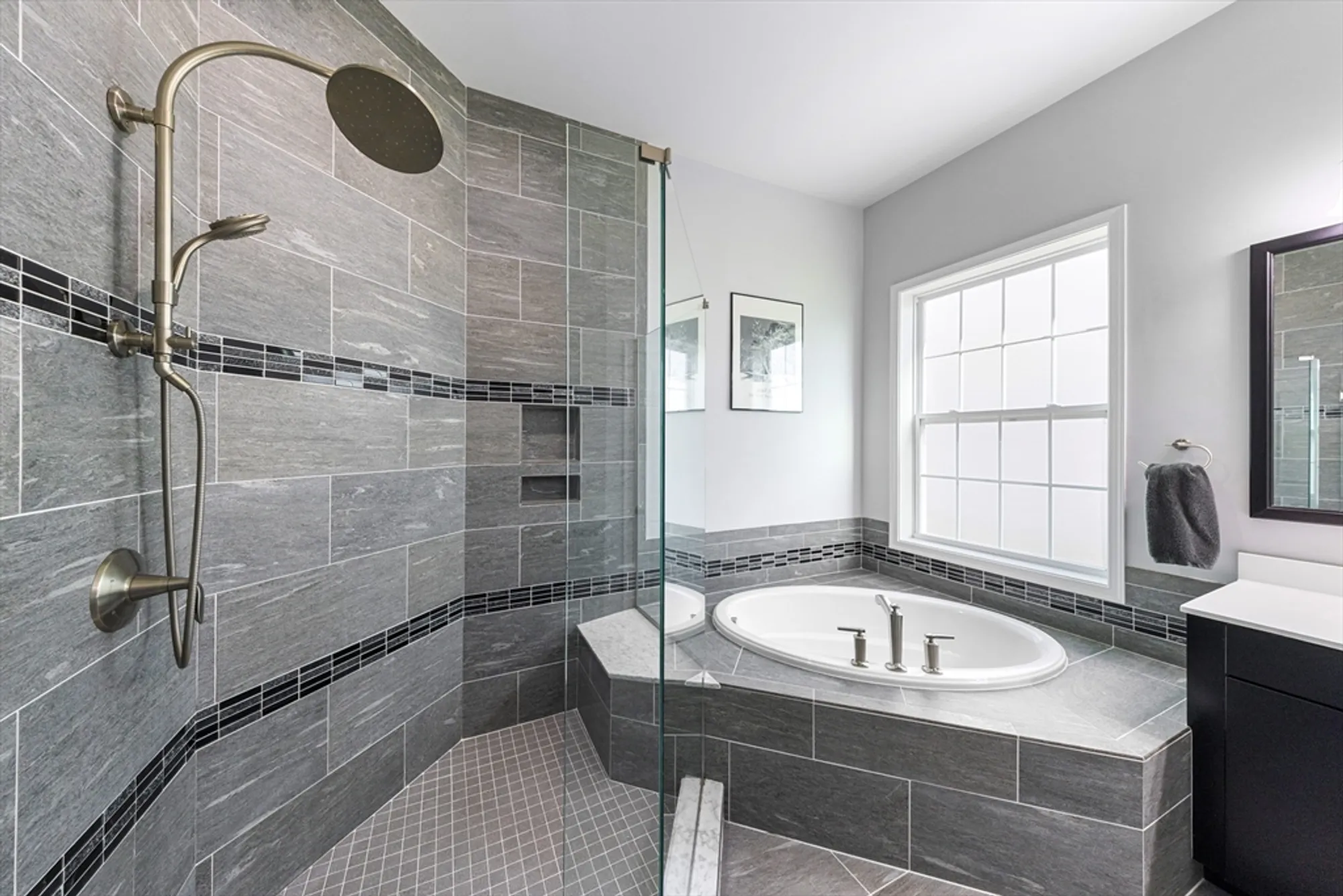 Property Slideshow image 23 of 42 | 7 sequoia dr # 7, Methuen, MA, 01844
