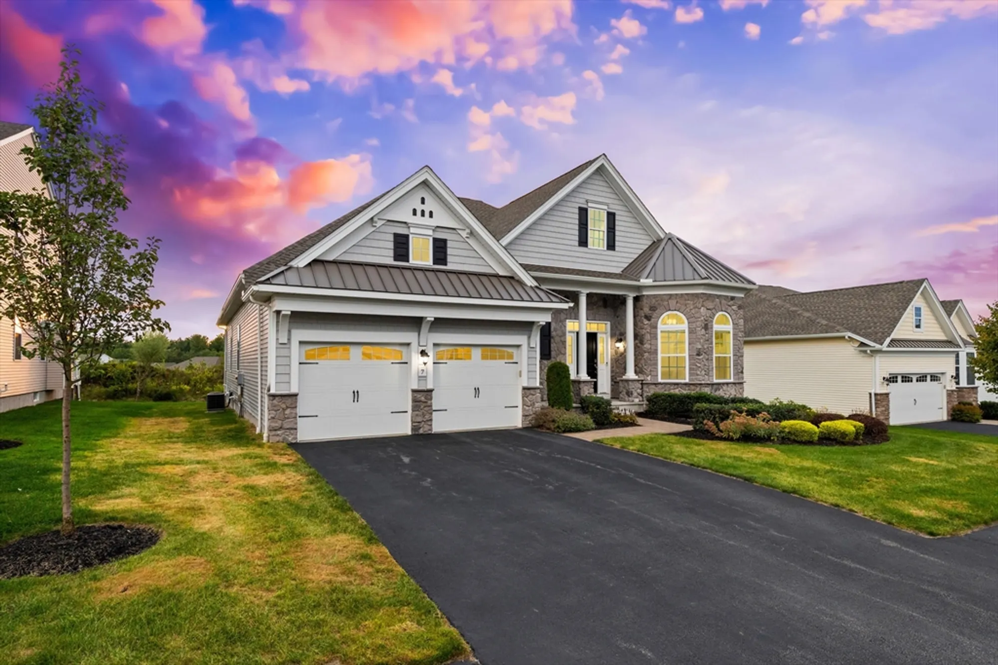 Property Slideshow image 2 of 42 | 7 sequoia dr # 7, Methuen, MA, 01844