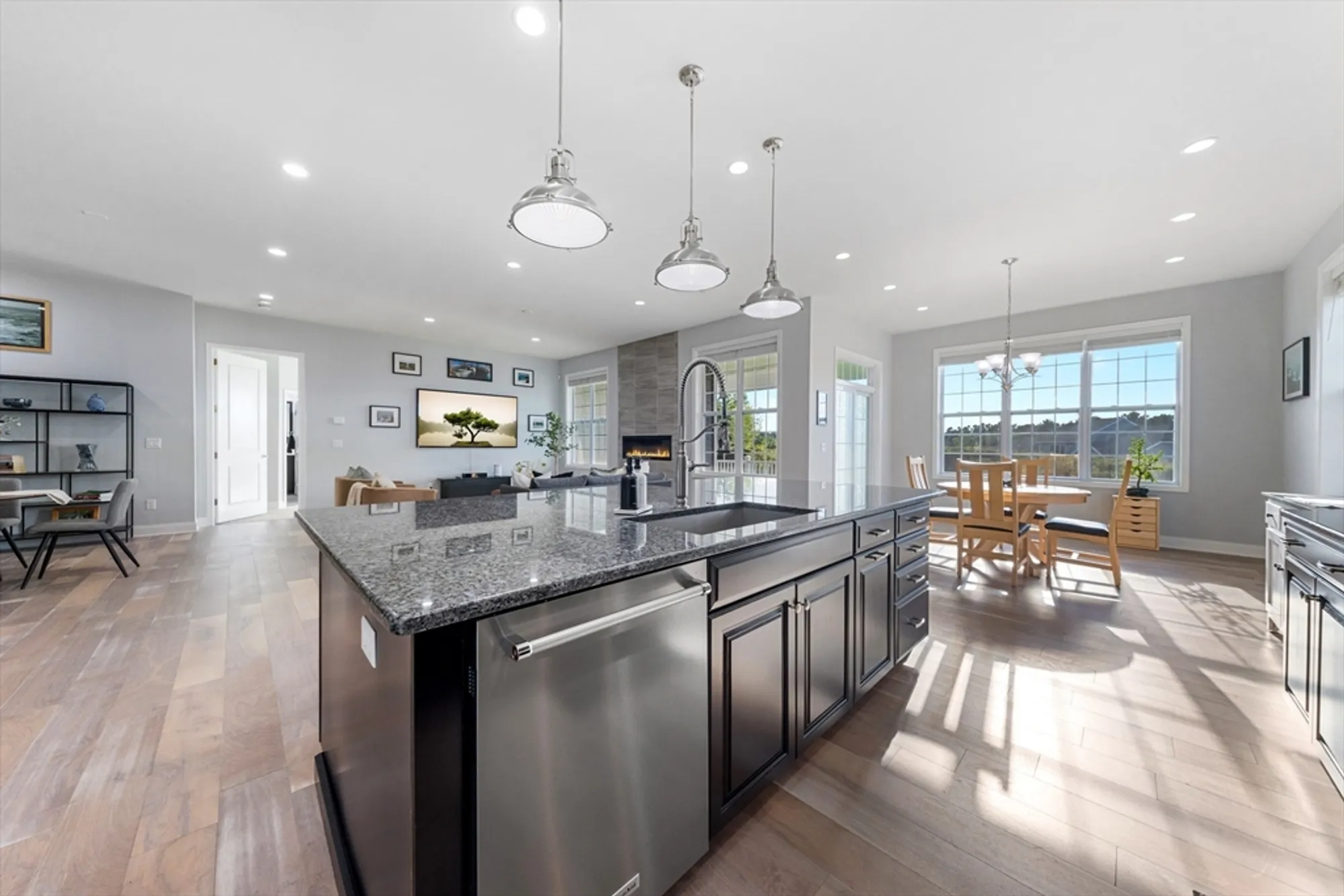 Property Slideshow image 13 of 42 | 7 sequoia dr # 7, Methuen, MA, 01844