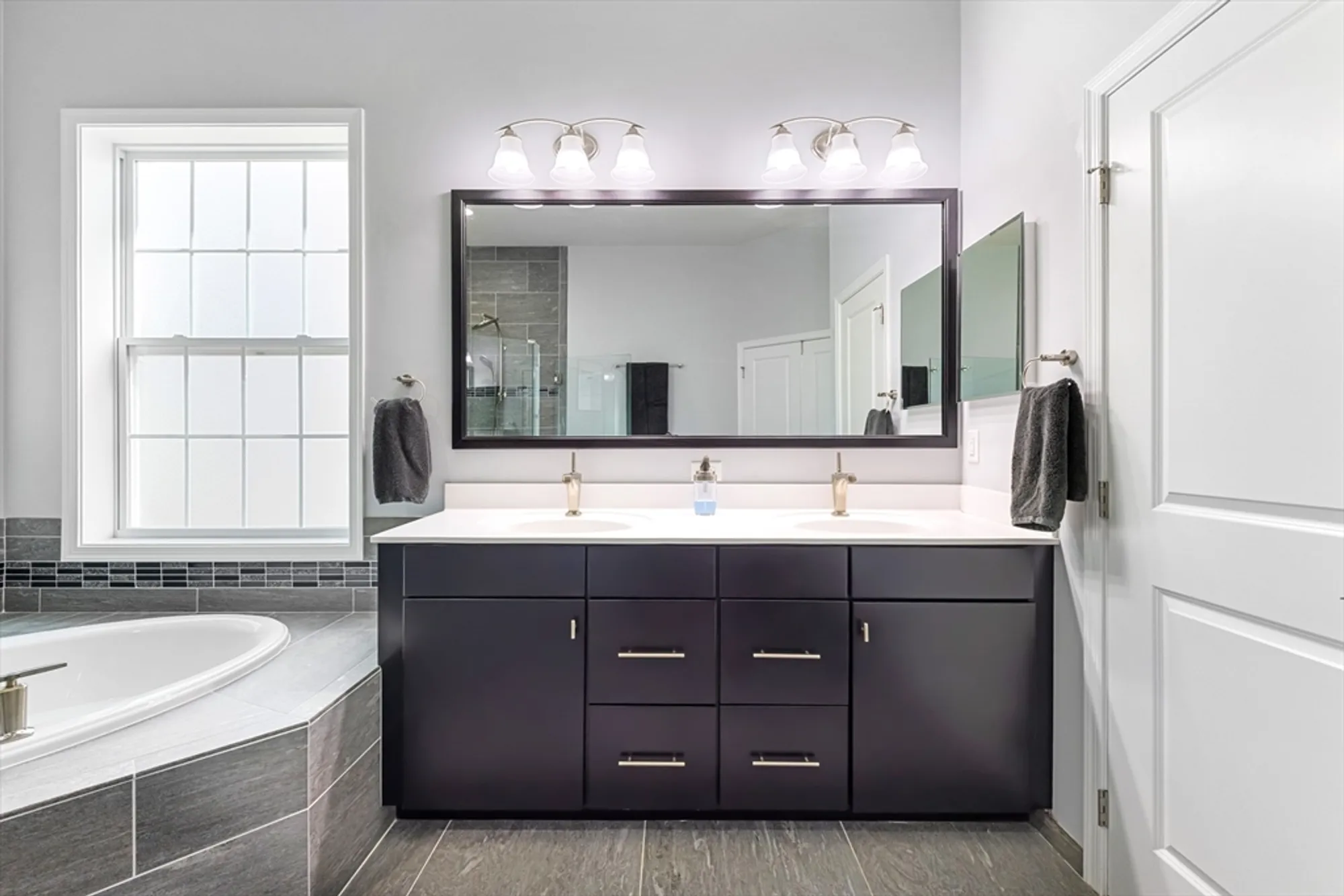 Property Slideshow image 22 of 42 | 7 sequoia dr # 7, Methuen, MA, 01844