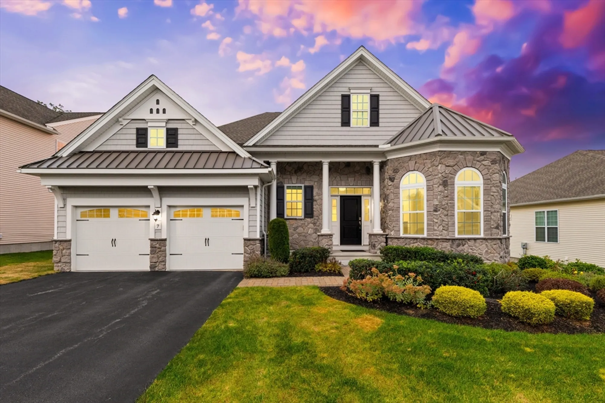 Property Slideshow image 1 of 42 | 7 sequoia dr # 7, Methuen, MA, 01844