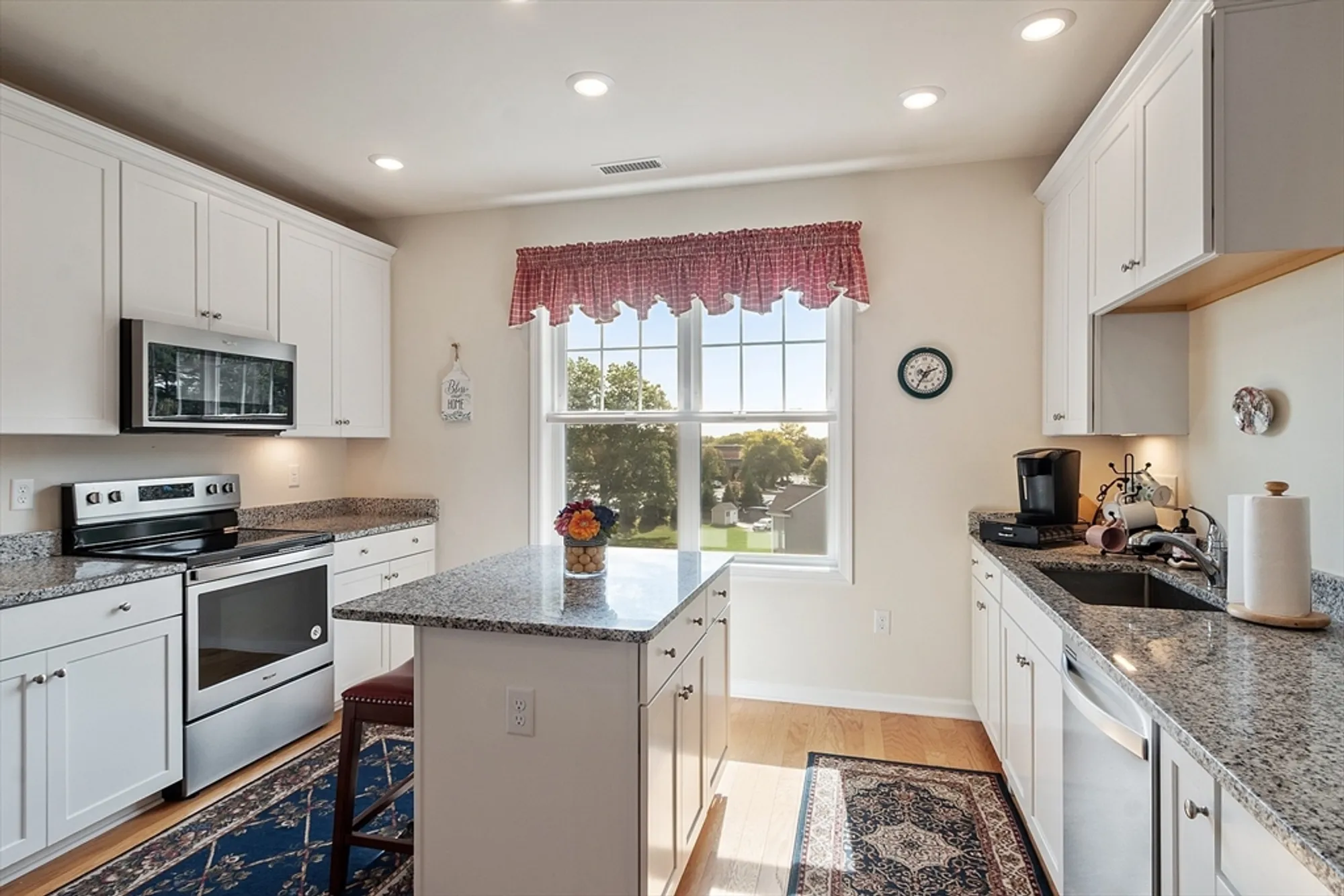 Property Slideshow image 10 of 33 | 2 francis dr 412, Andover, MA, 01810