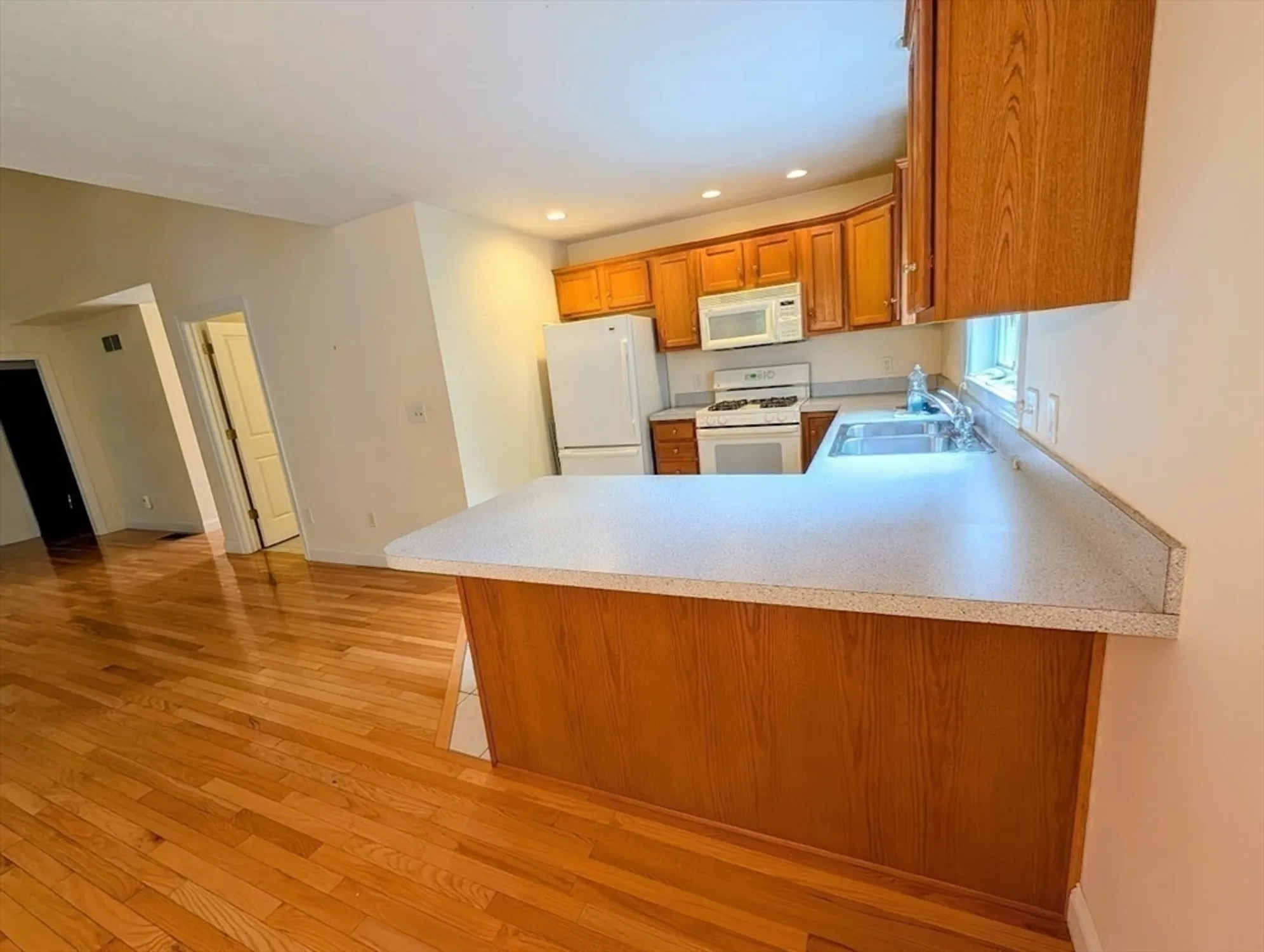 Property Slideshow image 28 of 41 | 32 horne way # 32, Millbury, MA, 01527