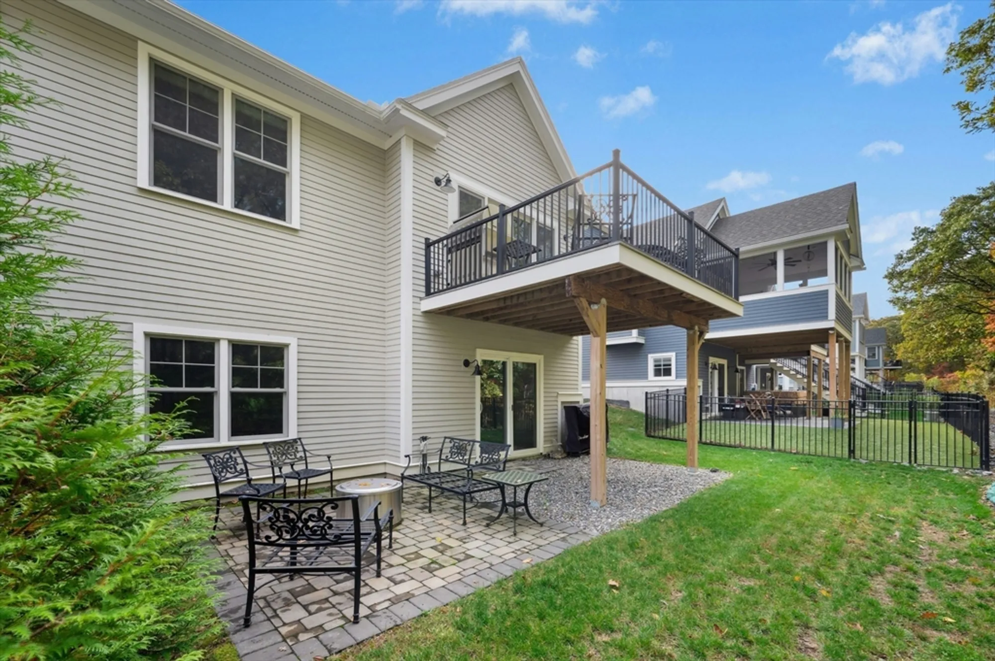 Property Slideshow image 41 of 42 | 71 weston ln # 71, Hopkinton, MA, 01748