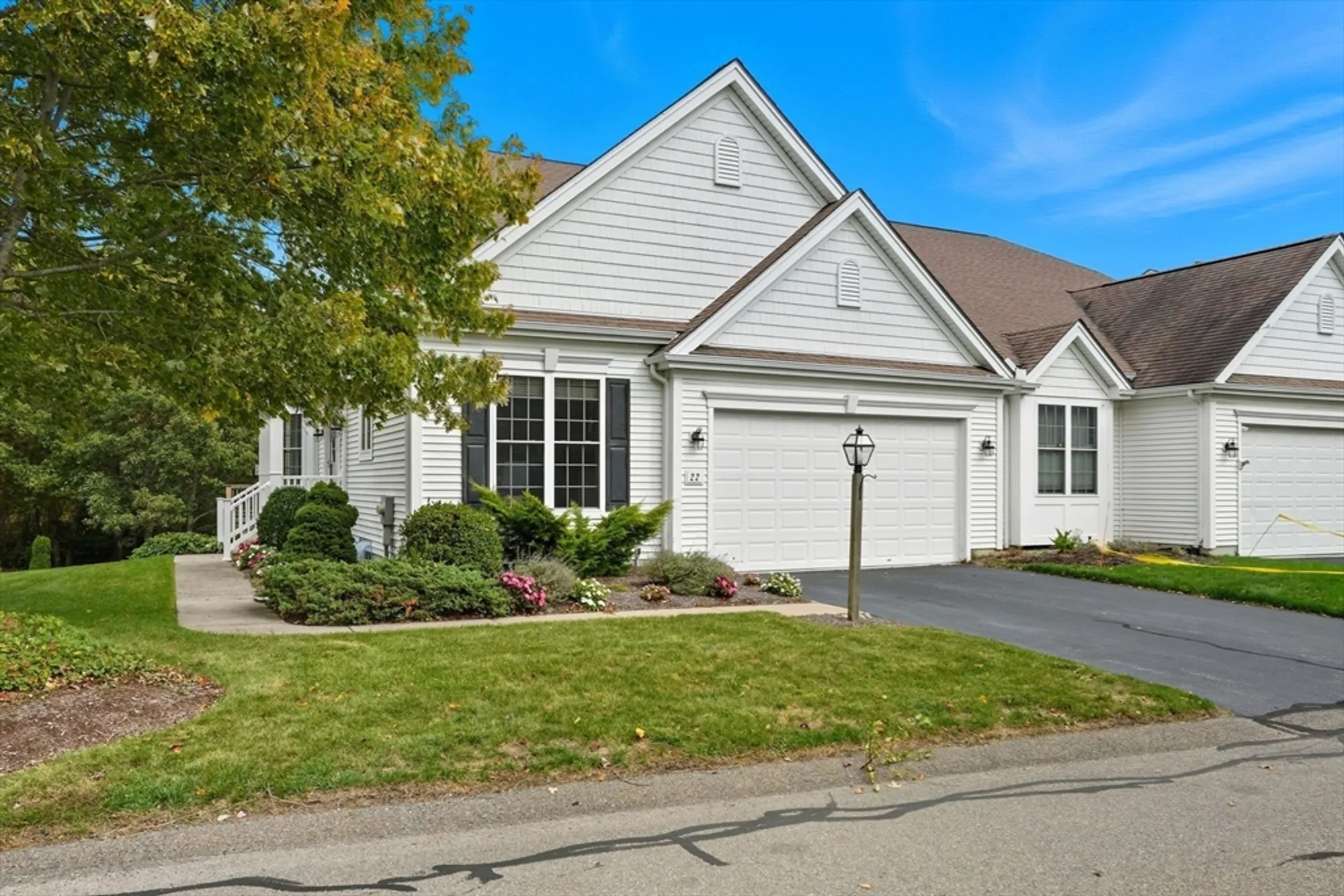 Property Slideshow image 4 of 40 | 22 cottage cv, Plymouth, MA, 02360