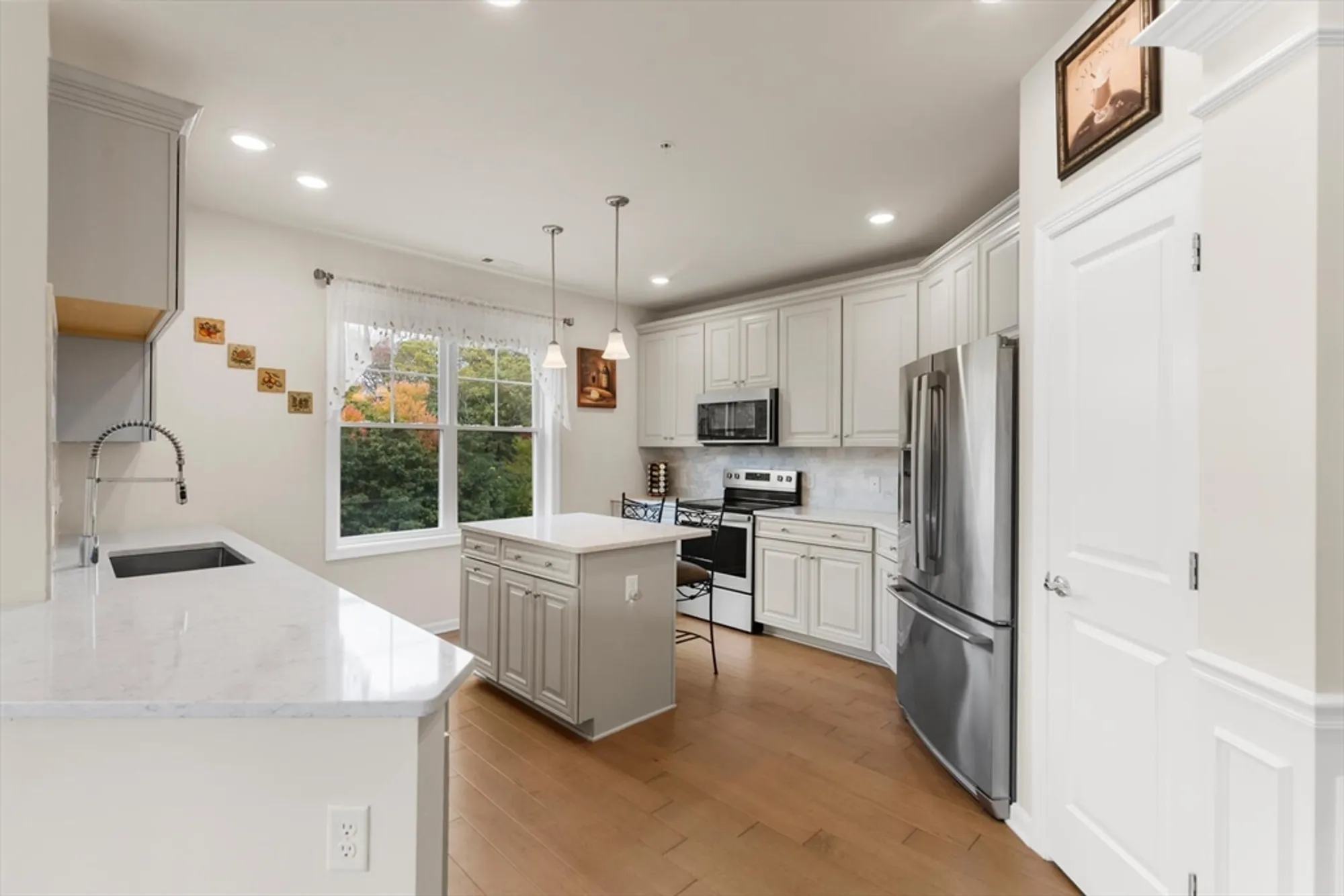 Property Slideshow image 15 of 36 | 2213 pennington dr # 2213, Walpole, MA, 02081