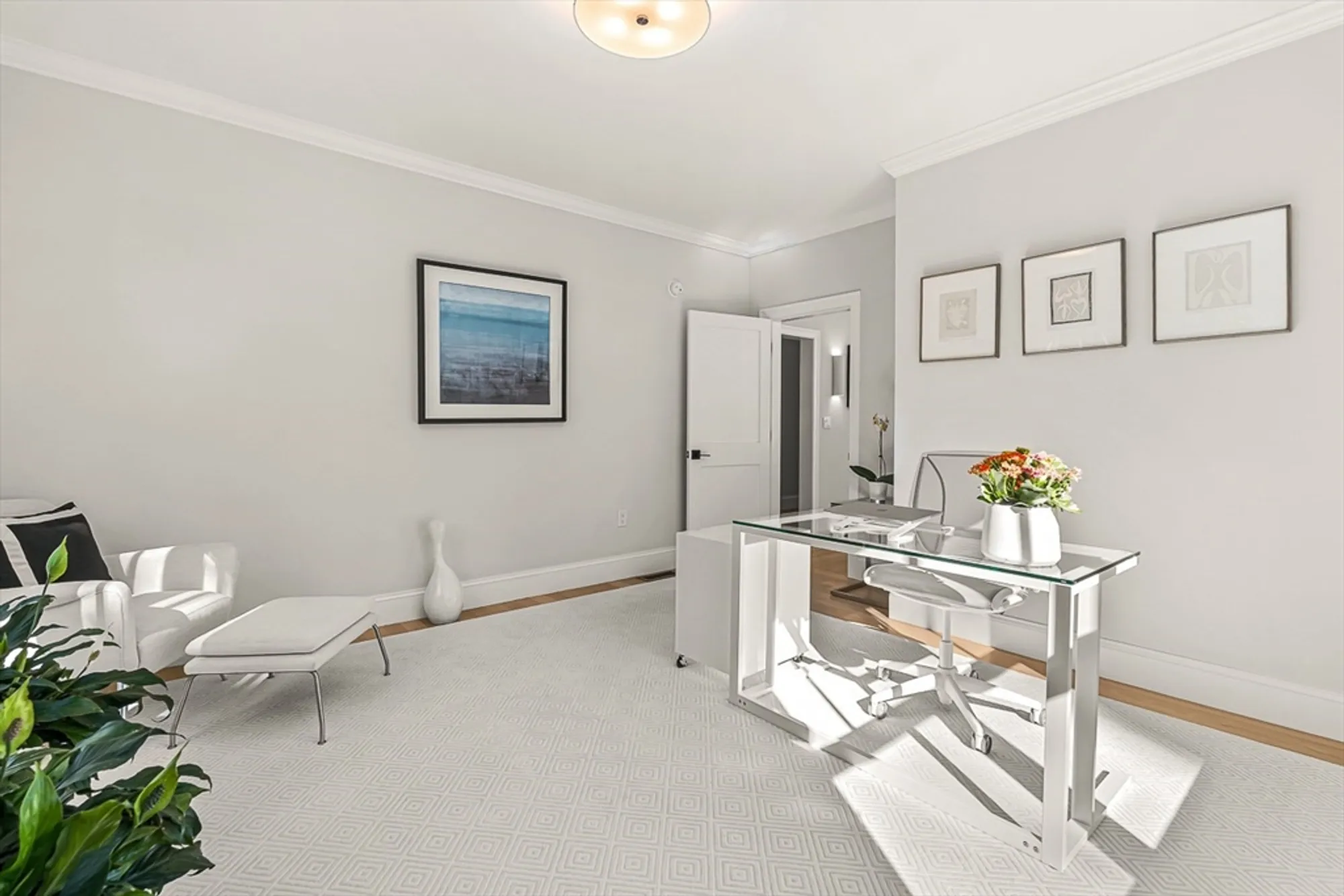 Property Slideshow image 18 of 32 | 5 peakes ln 5, Weston, MA, 02493