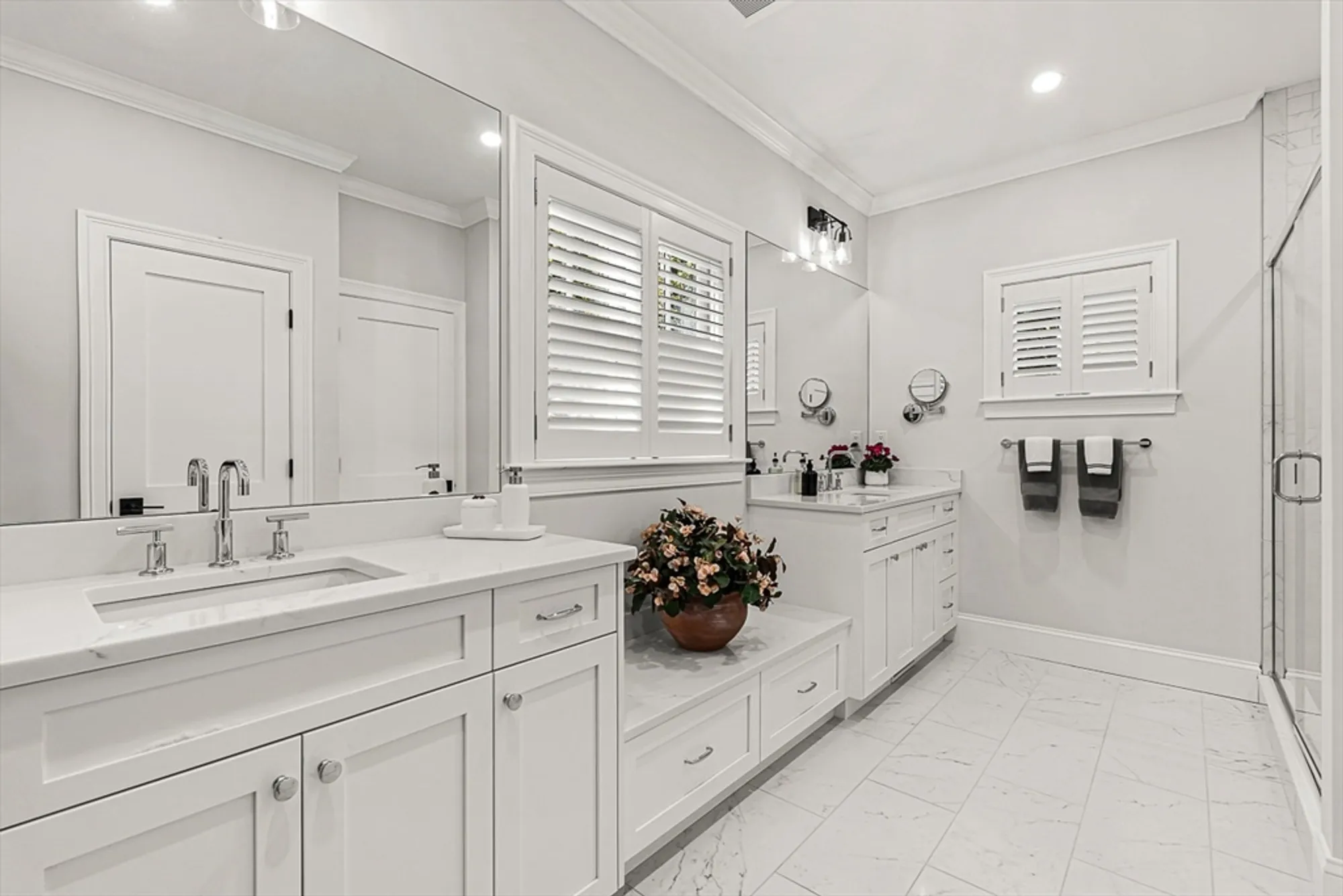 Property Slideshow image 15 of 32 | 5 peakes ln 5, Weston, MA, 02493