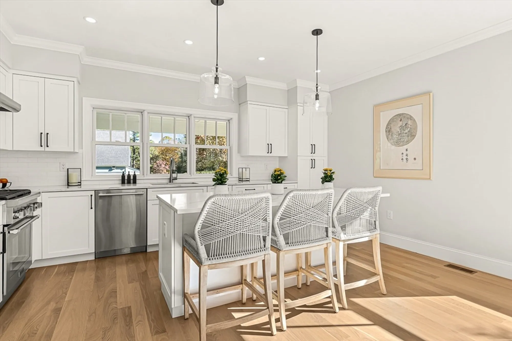 Property Slideshow image 4 of 32 | 5 peakes ln 5, Weston, MA, 02493