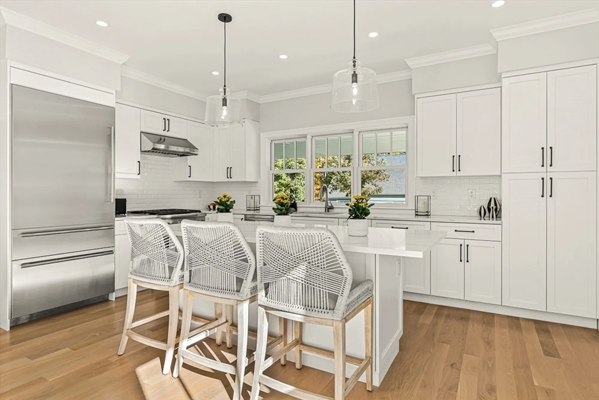 Property Slideshow image 3 of 32 | 5 peakes ln 5, Weston, MA, 02493