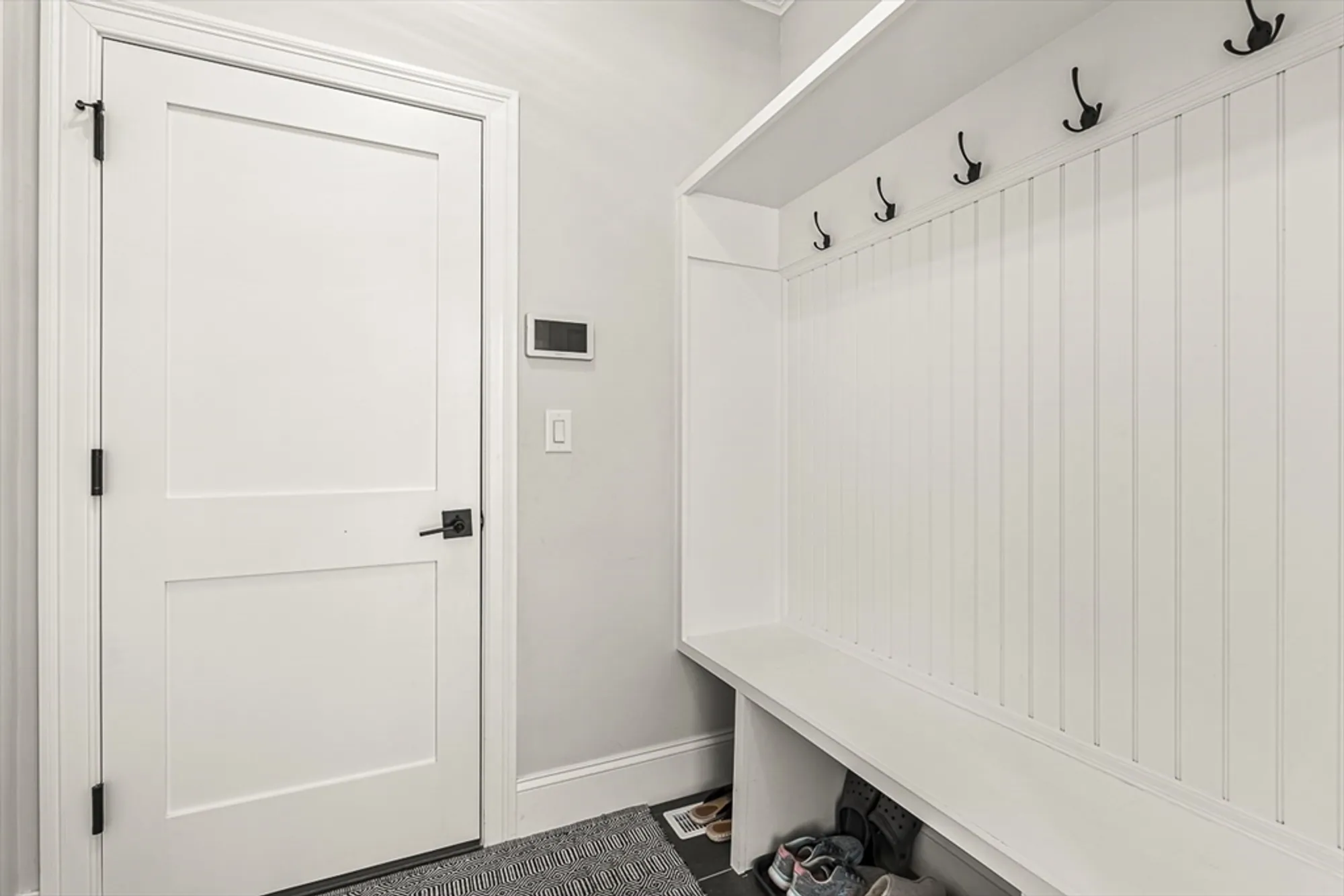 Property Slideshow image 20 of 32 | 5 peakes ln 5, Weston, MA, 02493