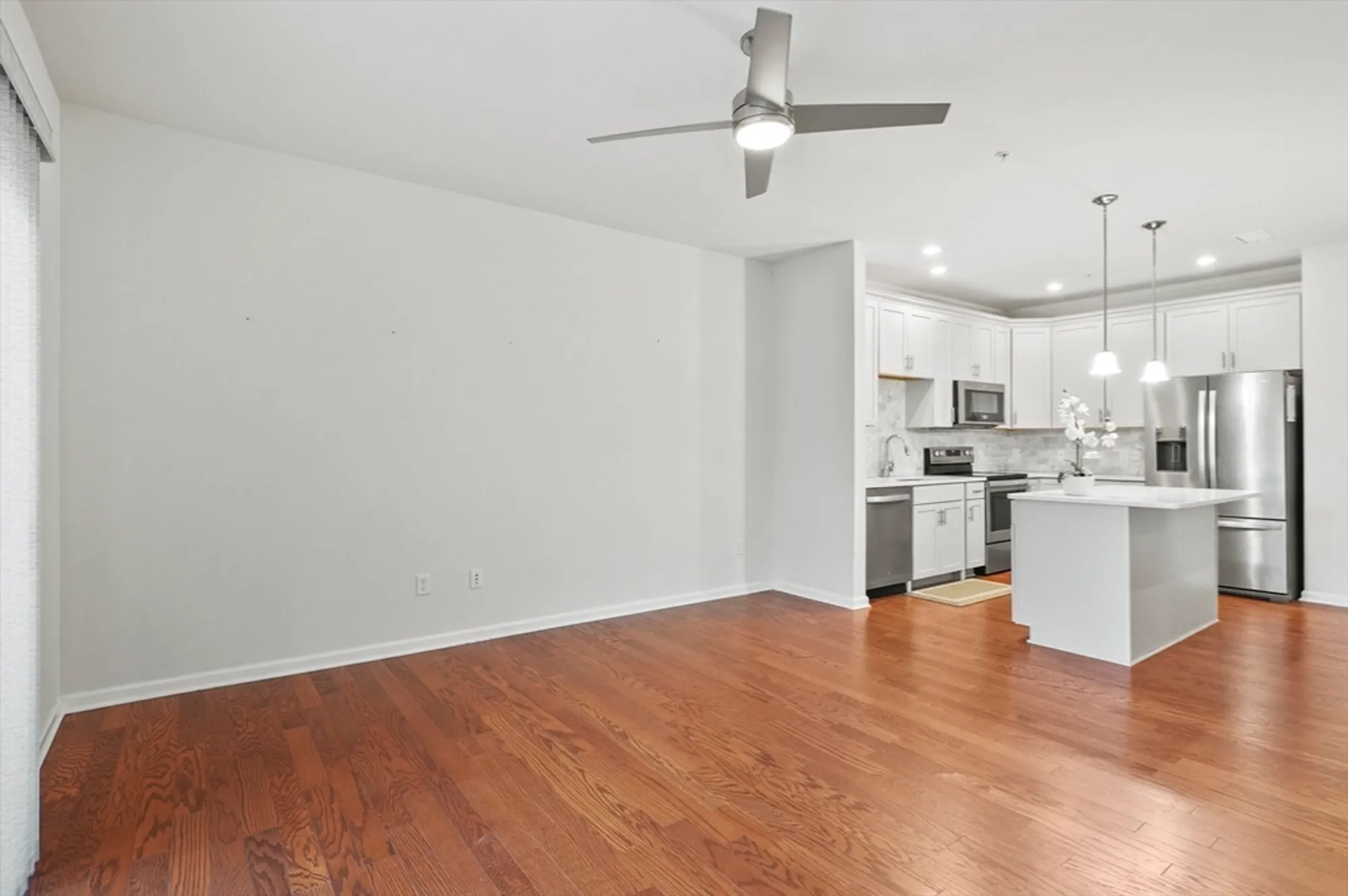 Property Slideshow image 12 of 34 | 2 talbot way 2103, Westborough, MA, 01581