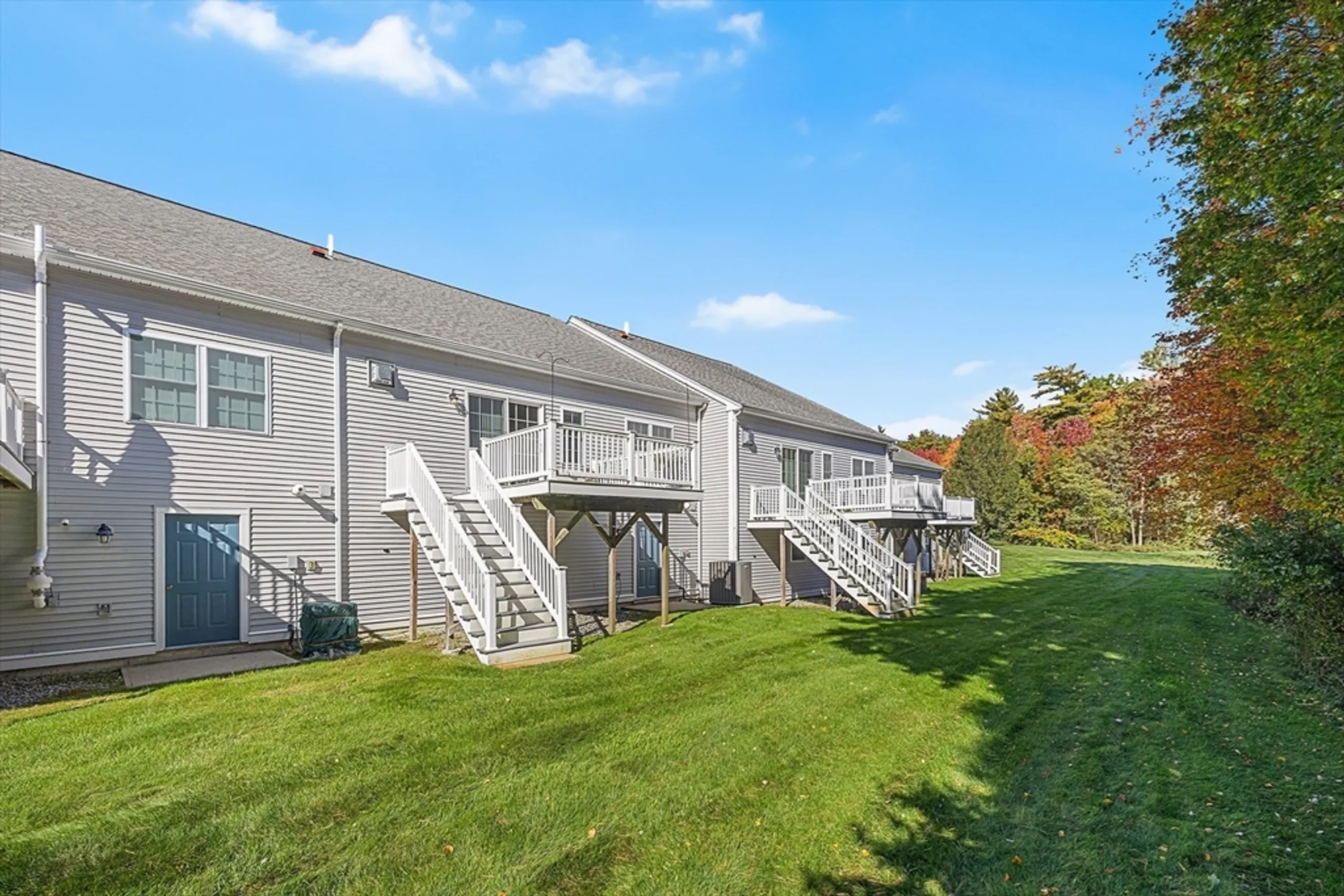 Property Slideshow image 29 of 32 | 877 auburnville way d4, Whitman, MA, 02382