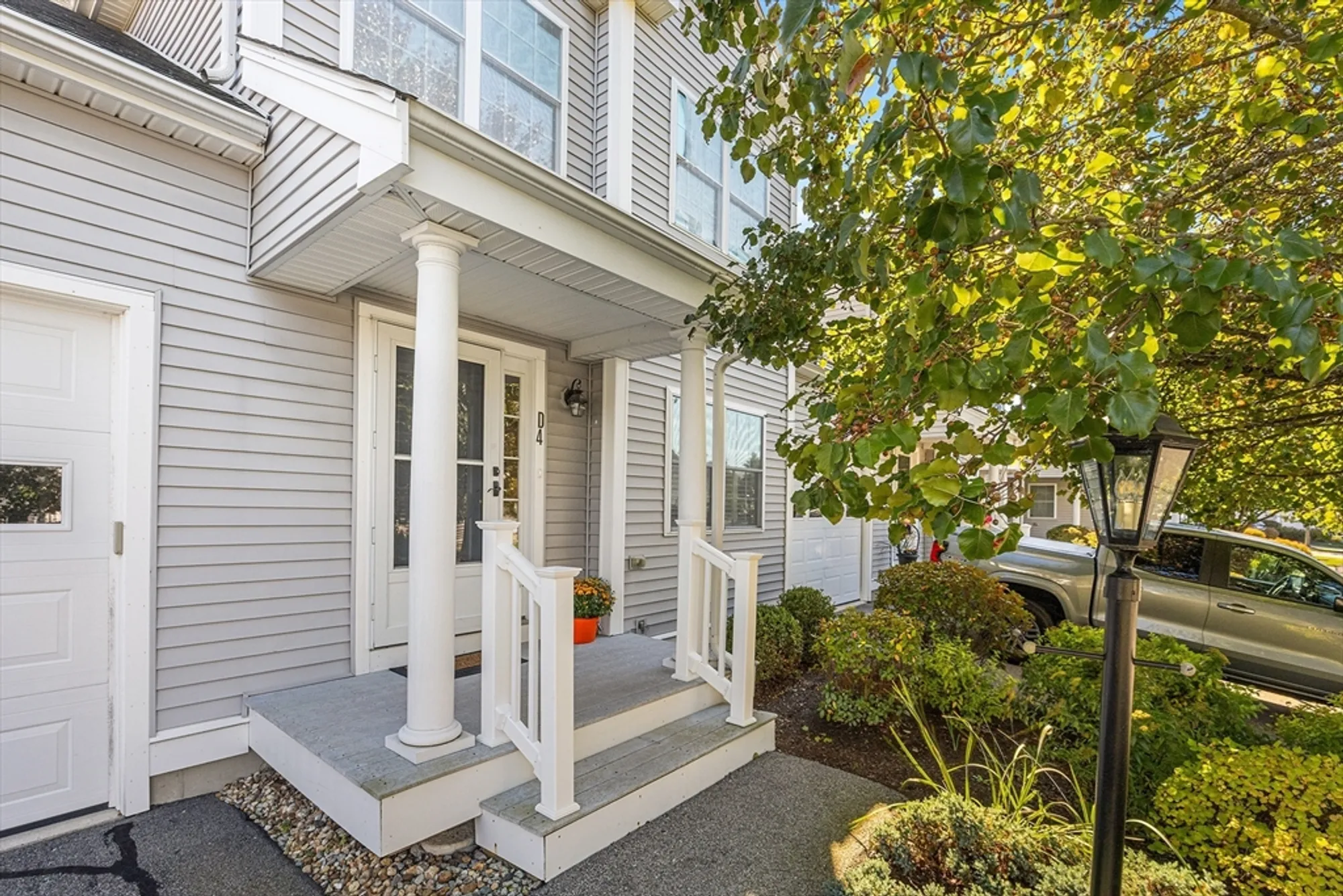 Property Slideshow image 2 of 32 | 877 auburnville way d4, Whitman, MA, 02382