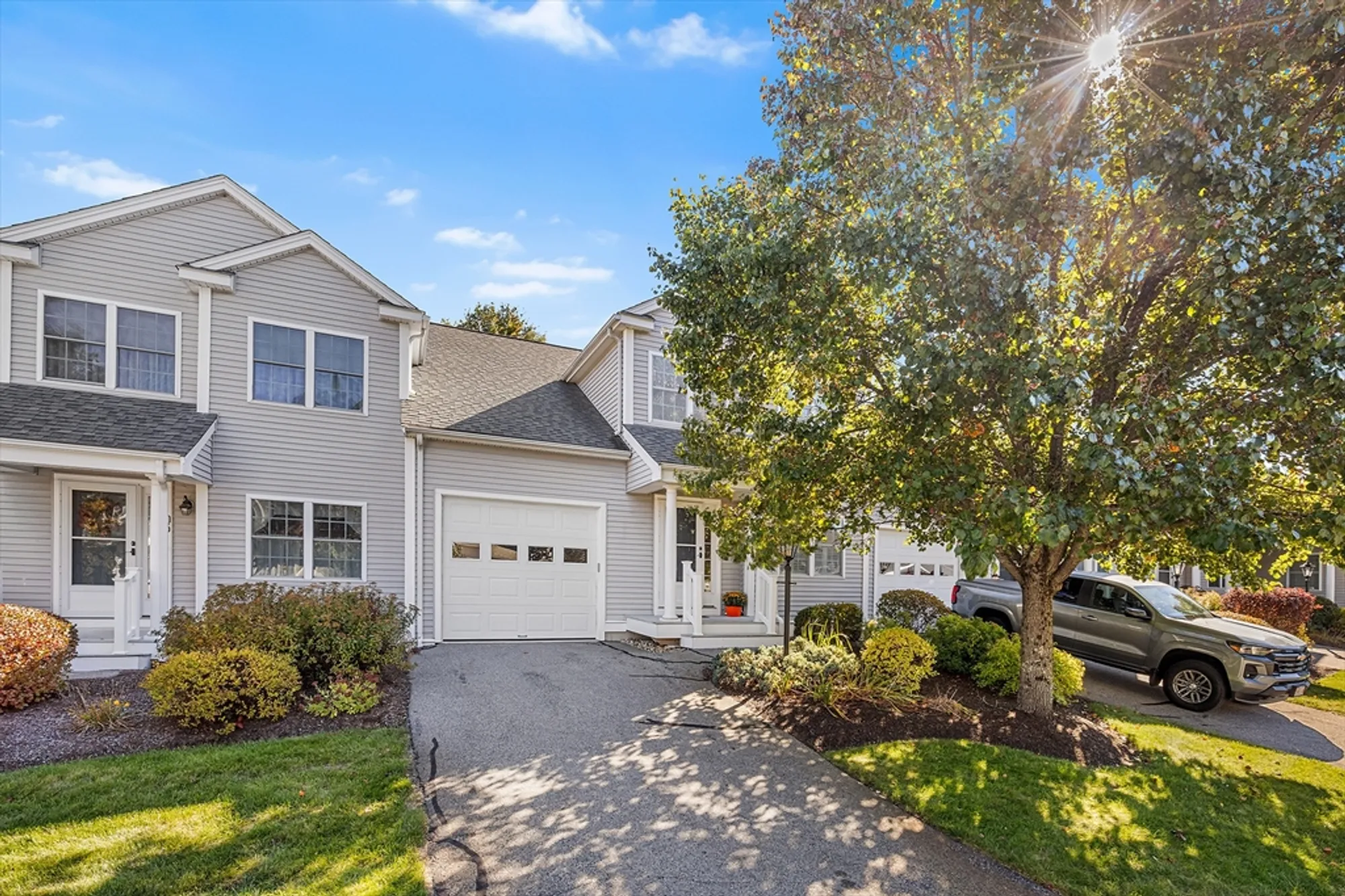 Property Slideshow image 1 of 32 | 877 auburnville way d4, Whitman, MA, 02382