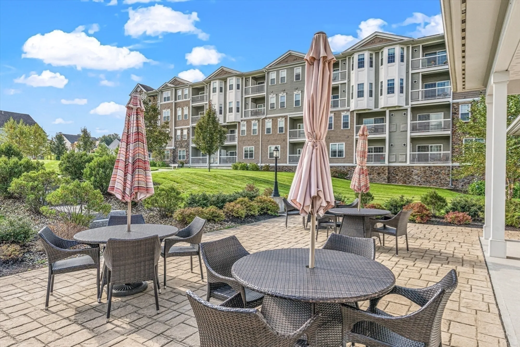 Property Slideshow image 29 of 37 | 2 francis dr 213, Andover, MA, 01810