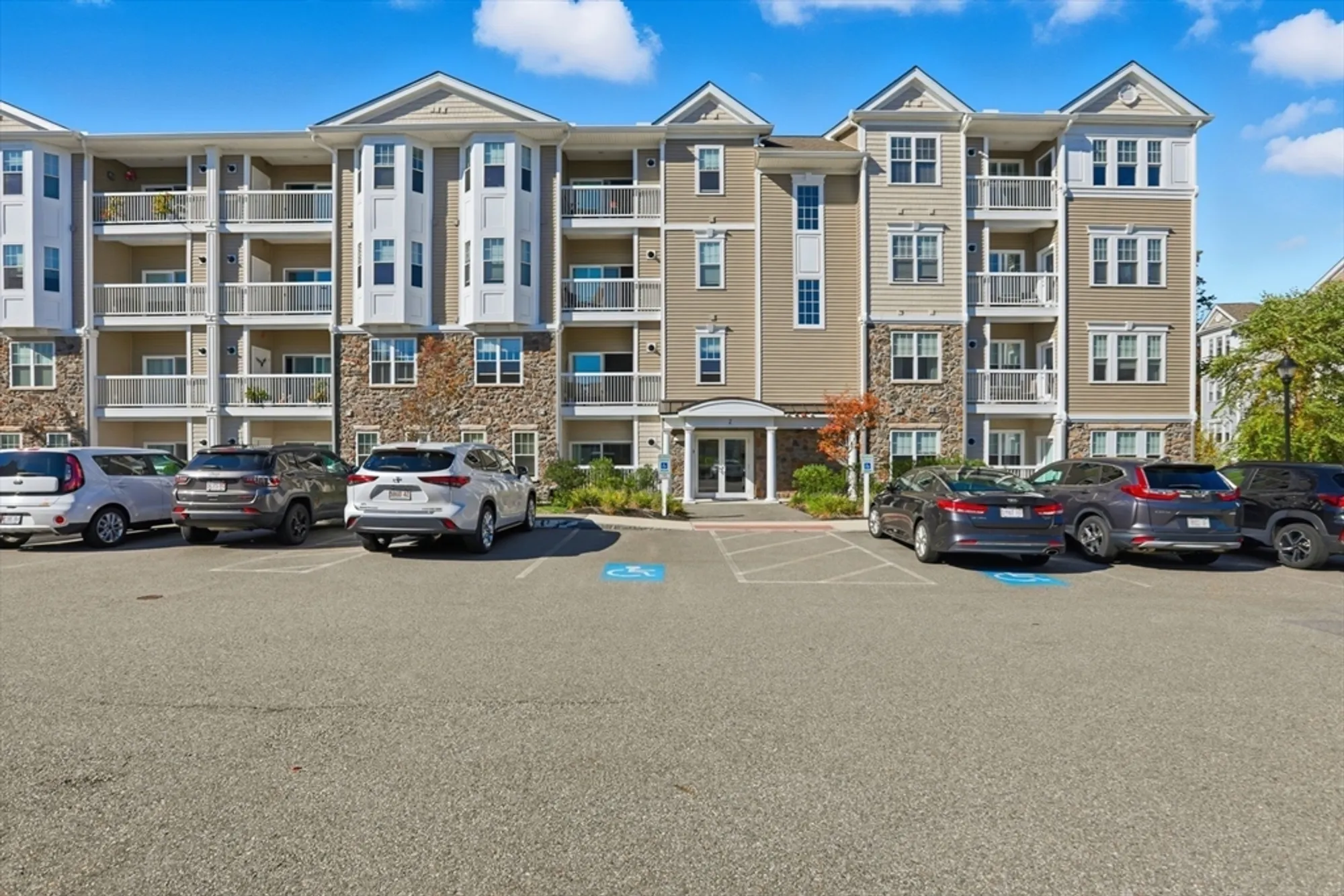 Property Slideshow image 32 of 37 | 2 francis dr 213, Andover, MA, 01810