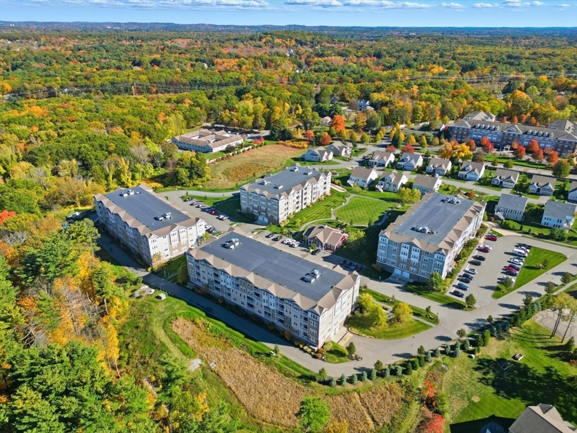 Property Slideshow image 34 of 37 | 2 francis dr 213, Andover, MA, 01810