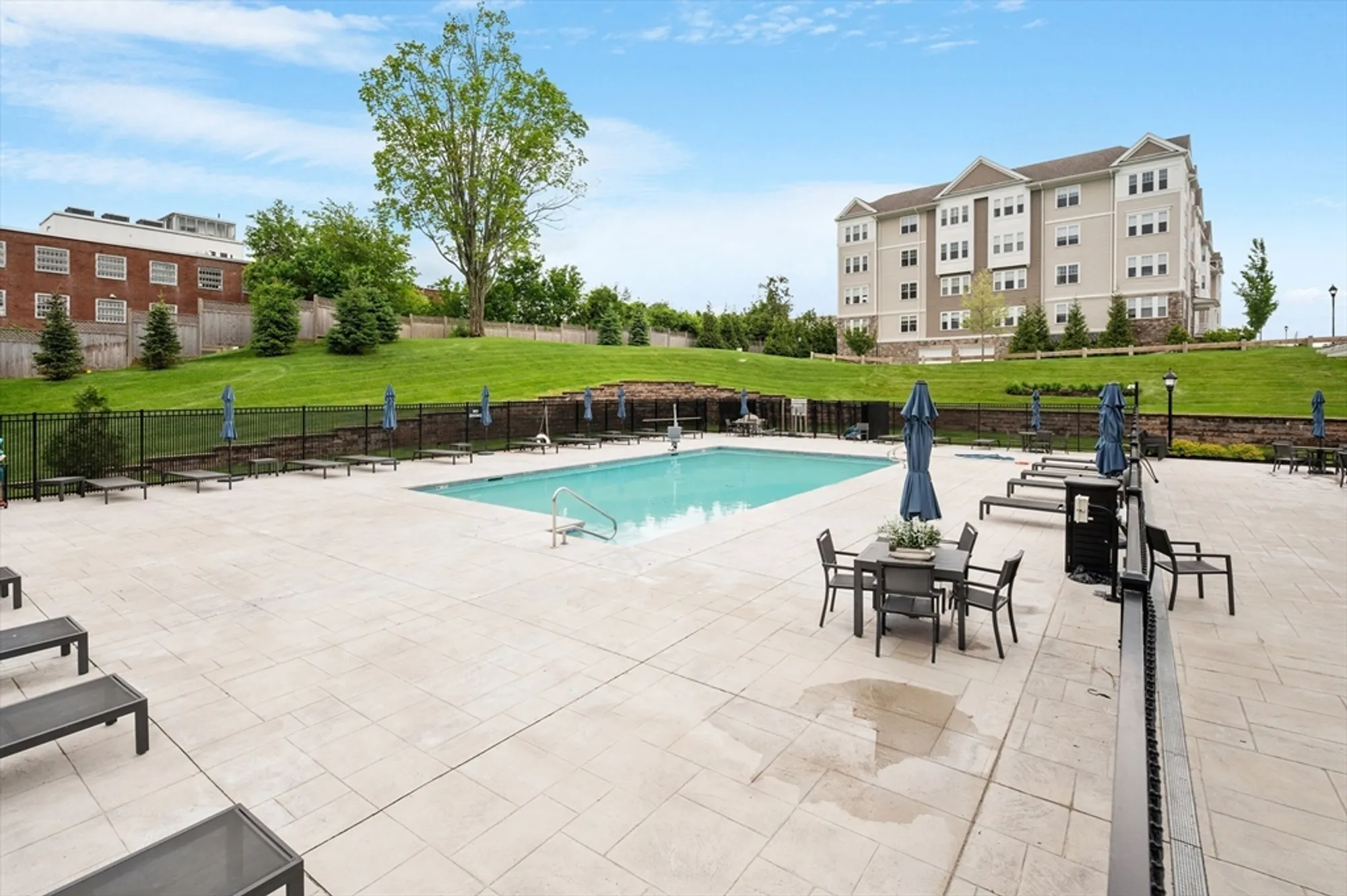 Property Slideshow image 29 of 32 | 4403 peters farm way 403, Westborough, MA, 01581
