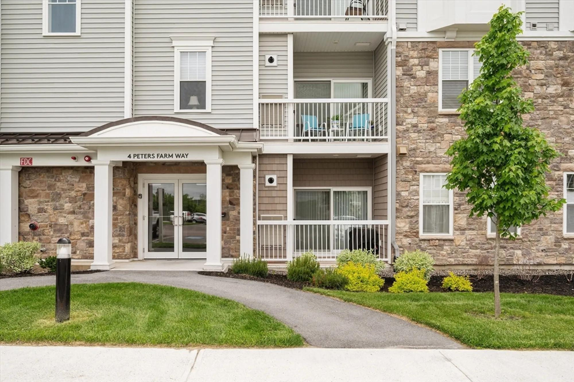 Property Slideshow image 21 of 32 | 4403 peters farm way 403, Westborough, MA, 01581