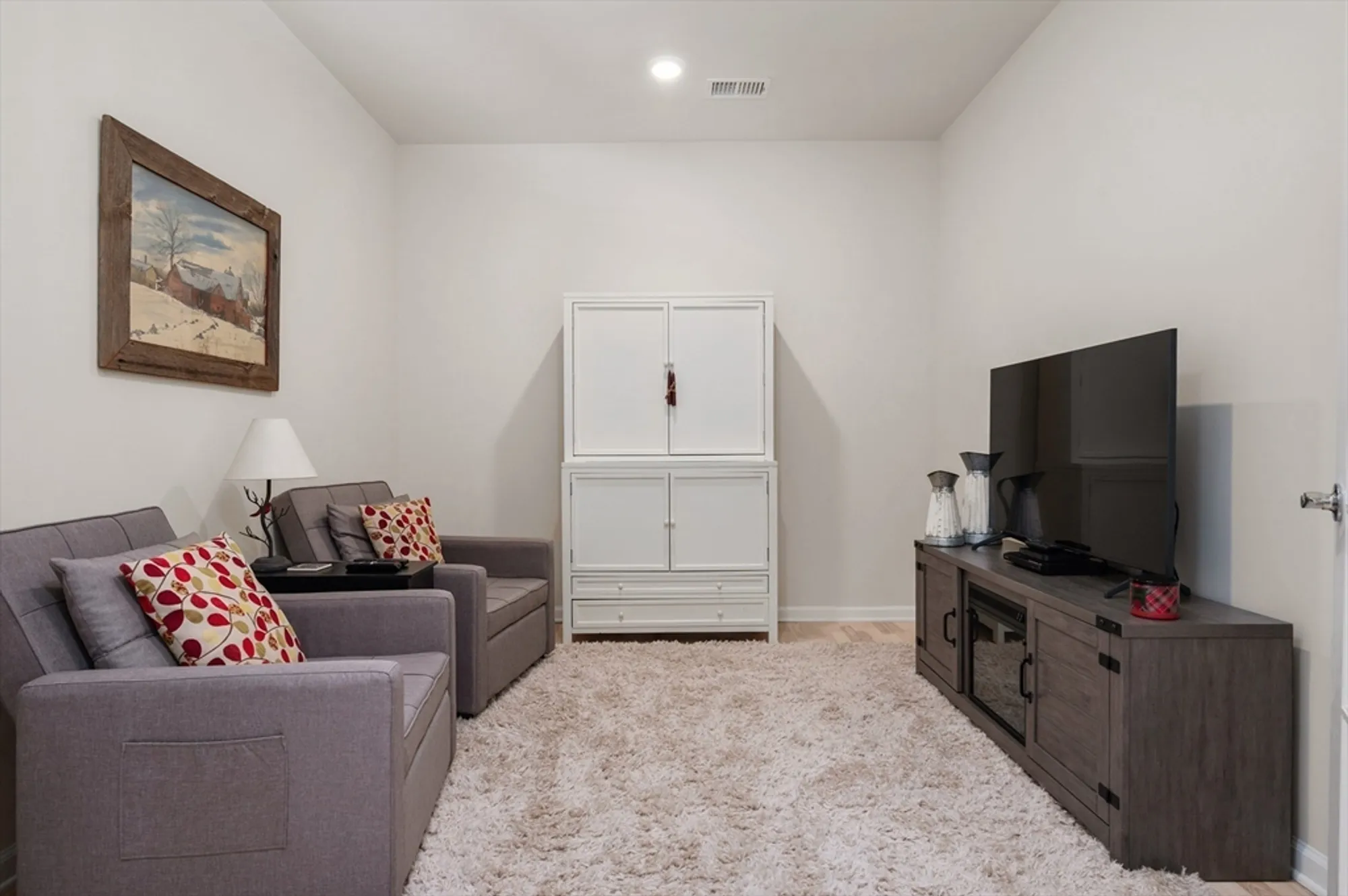 Property Slideshow image 16 of 32 | 4403 peters farm way 403, Westborough, MA, 01581