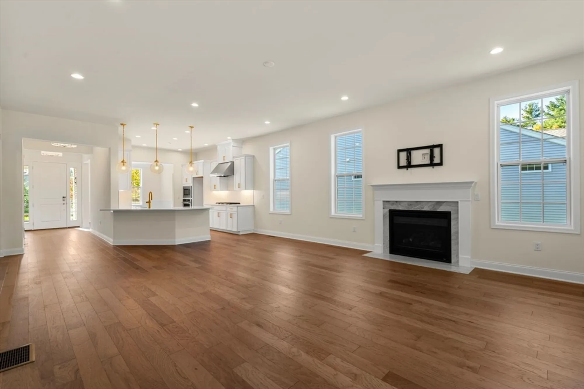 Property Slideshow image 13 of 36 | 3 jameson dr # 3, Millis, MA, 02054