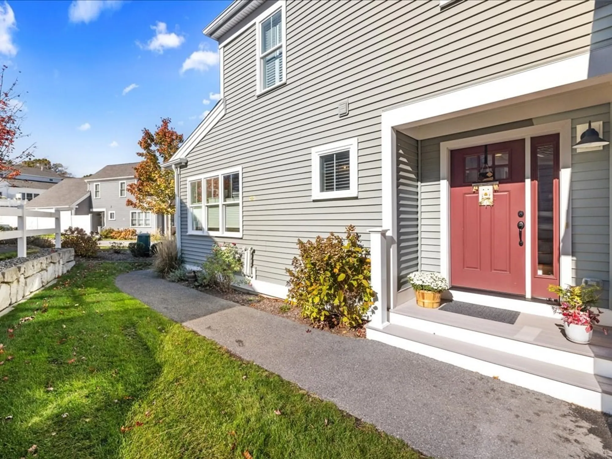 Property Slideshow image 4 of 32 | 91 newfield st unit 23, Plymouth, MA, 02360