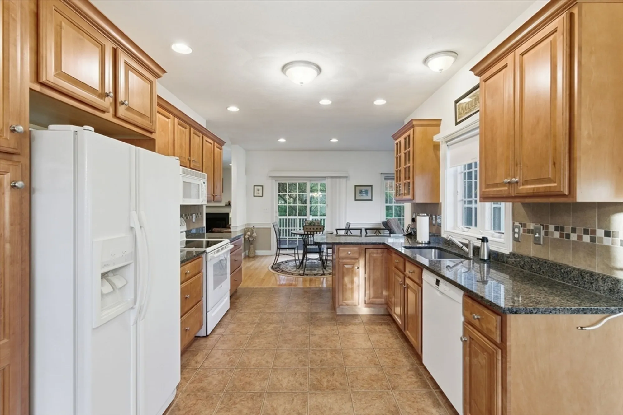 Property Slideshow image 14 of 33 | 1 tilbury rd # 1, Methuen, MA, 01844