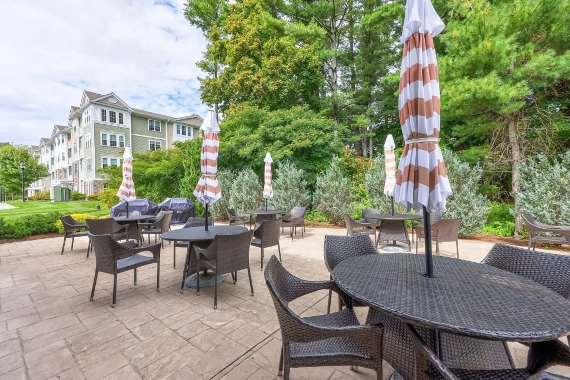Property Slideshow image 37 of 42 | 220 martins lndg apt 309, North Reading, MA, 01864