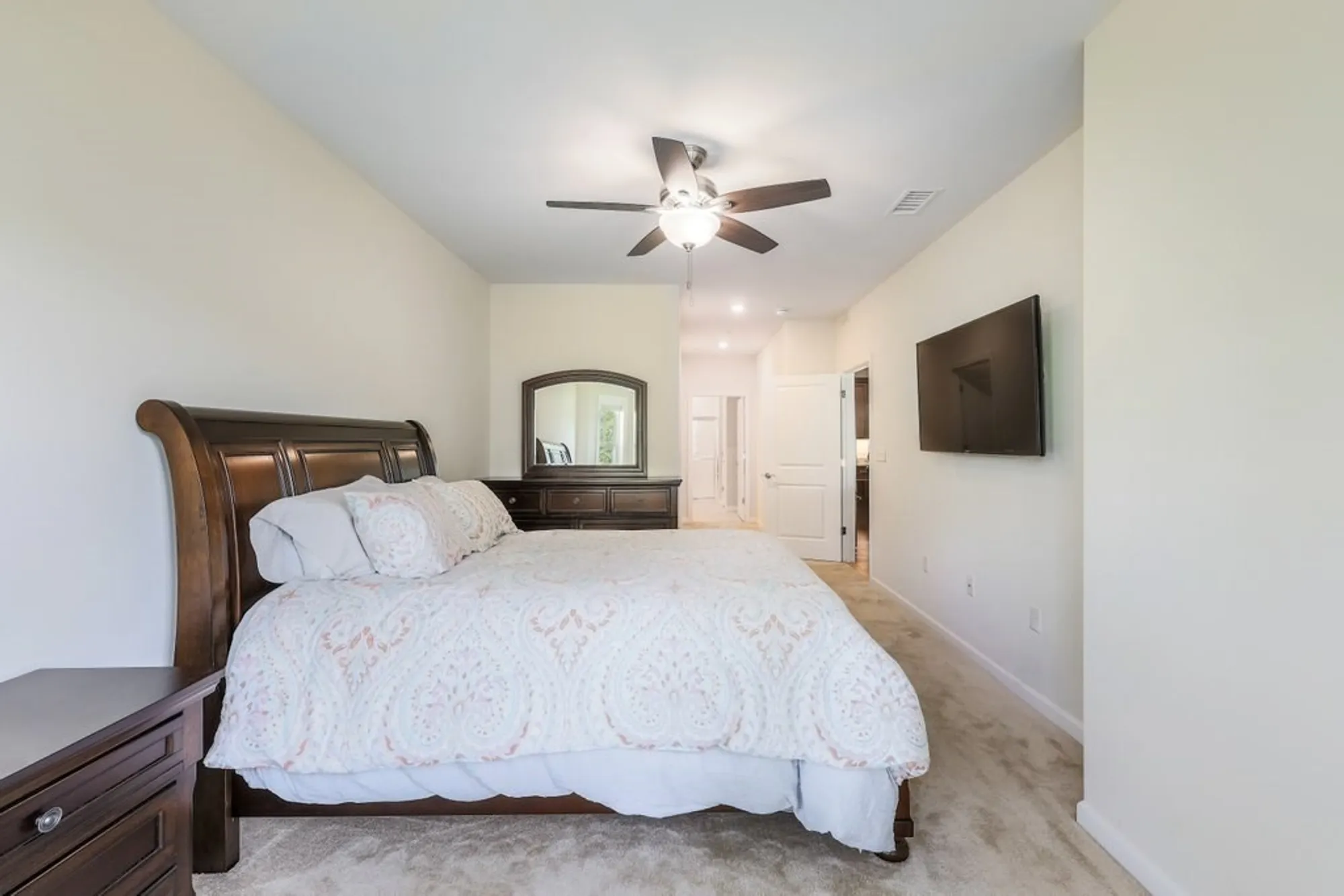 Property Slideshow image 12 of 42 | 220 martins lndg apt 309, North Reading, MA, 01864