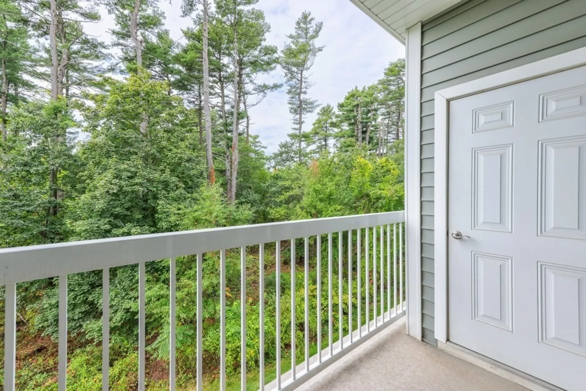 Property Slideshow image 22 of 42 | 220 martins lndg apt 309, North Reading, MA, 01864