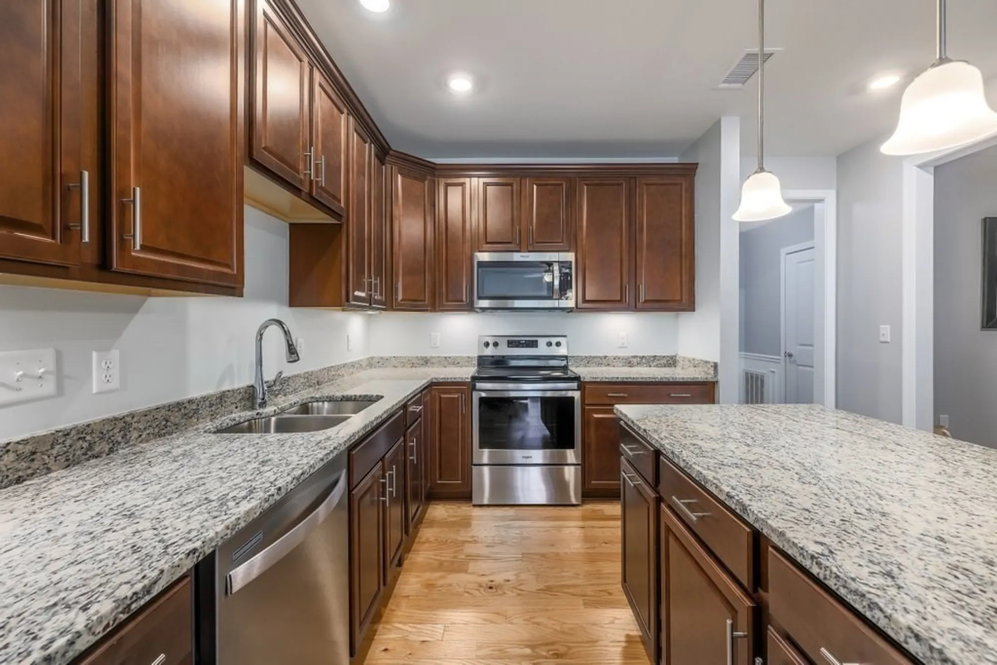 Property Slideshow image 5 of 42 | 220 martins lndg apt 309, North Reading, MA, 01864
