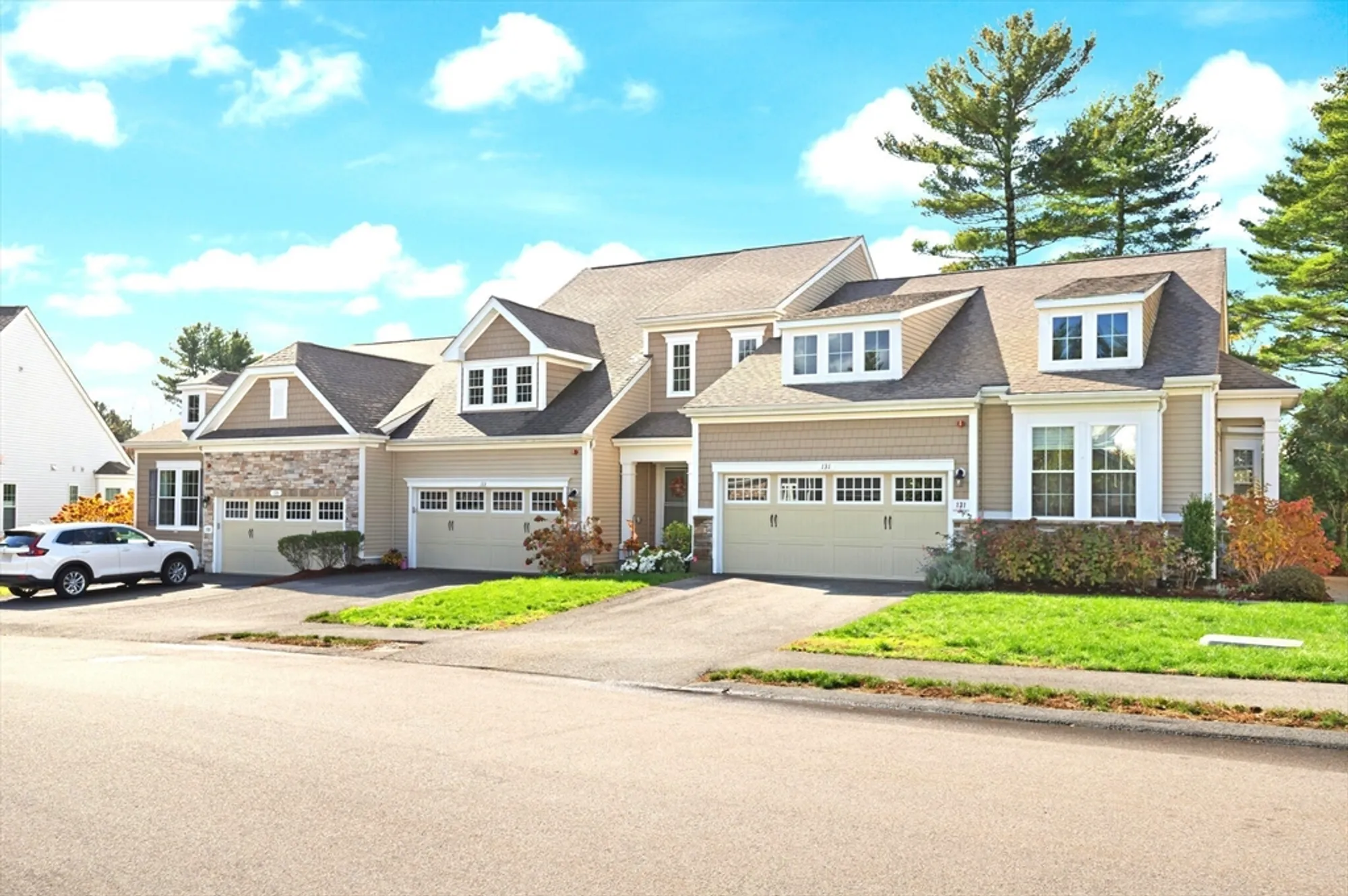 Property Slideshow image 17 of 20 | 133 brooksmont dr # 43, Holliston, MA, 01746