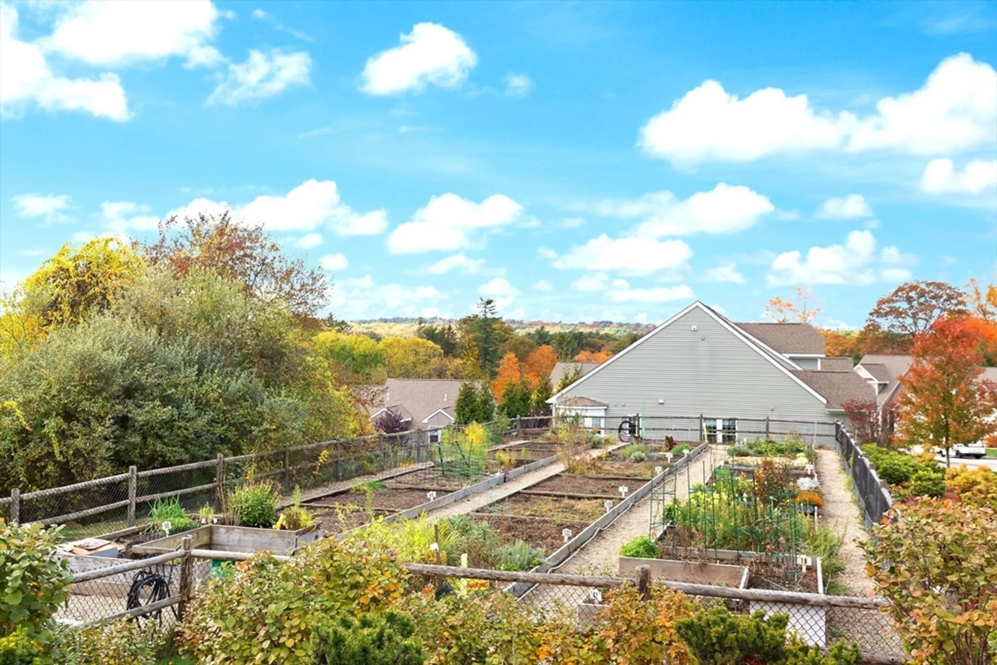 Property Slideshow image 16 of 20 | 133 brooksmont dr # 43, Holliston, MA, 01746