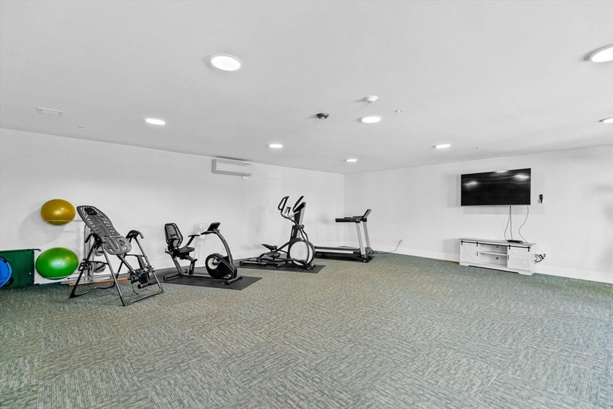 Property Slideshow image 20 of 27 | 57 long point rd unit 210, Lakeville, MA, 02347