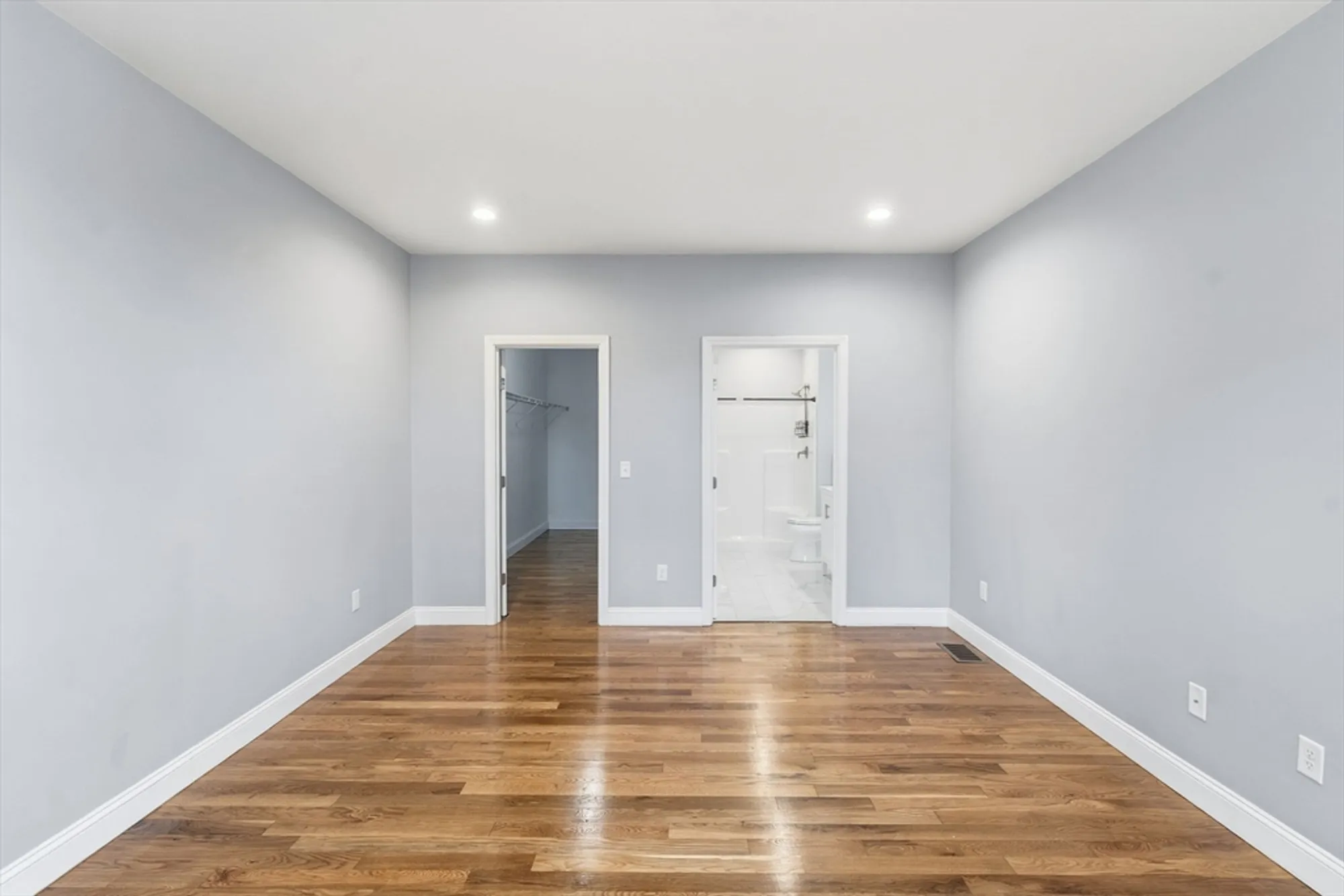 Property Slideshow image 14 of 41 | 100 spring hill dr # 100, Uxbridge, MA, 01569