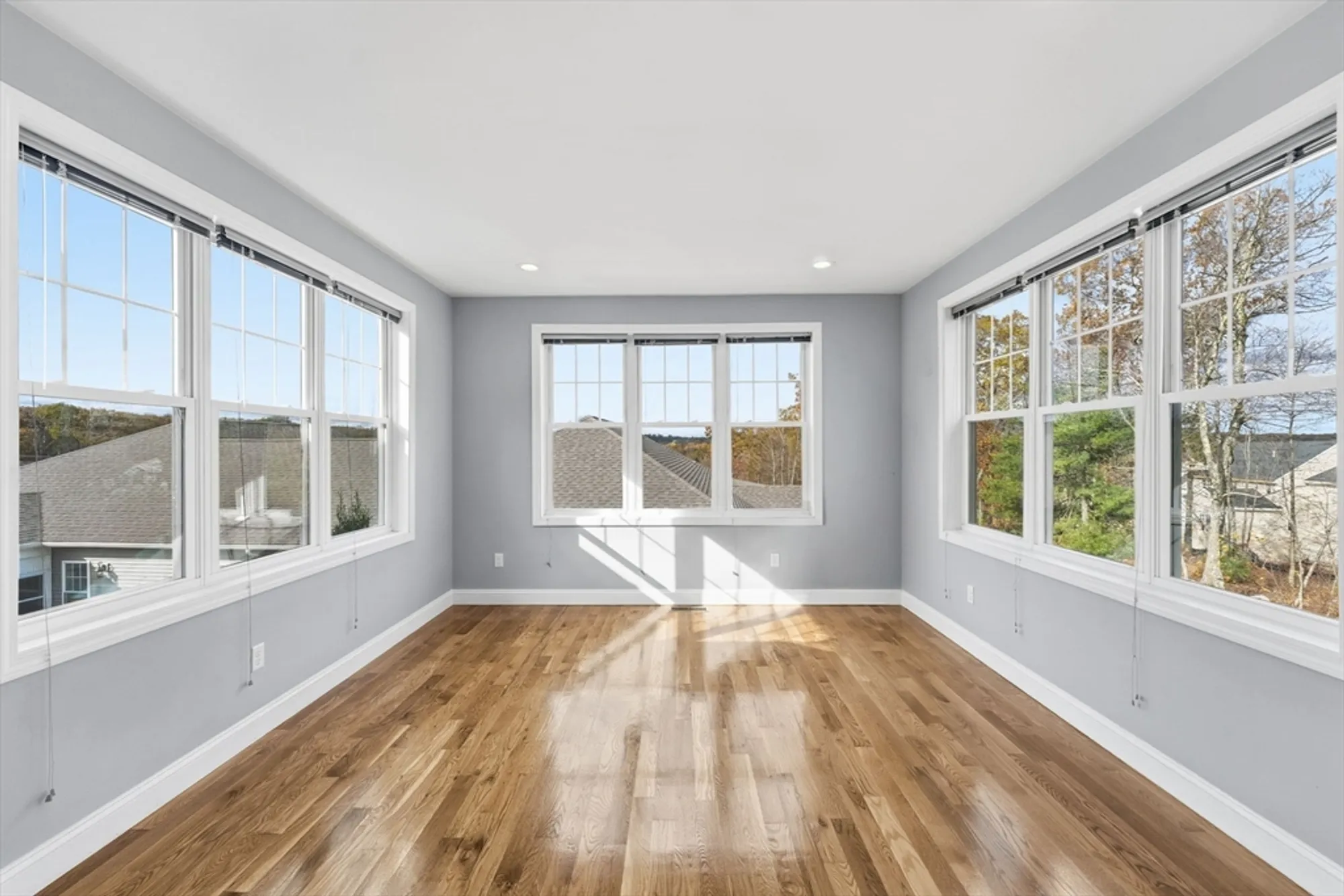 Property Slideshow image 10 of 41 | 100 spring hill dr # 100, Uxbridge, MA, 01569