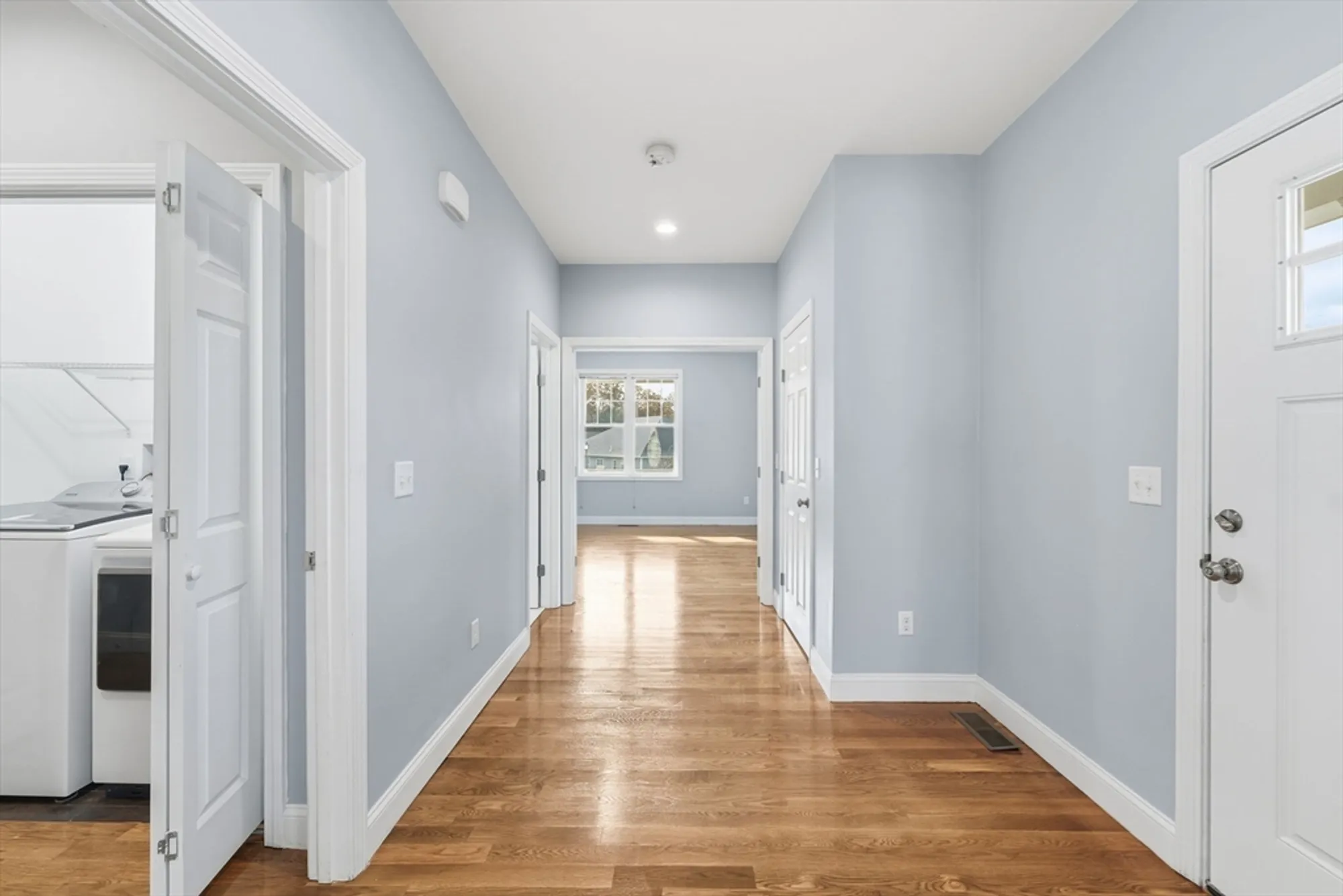 Property Slideshow image 19 of 41 | 100 spring hill dr # 100, Uxbridge, MA, 01569