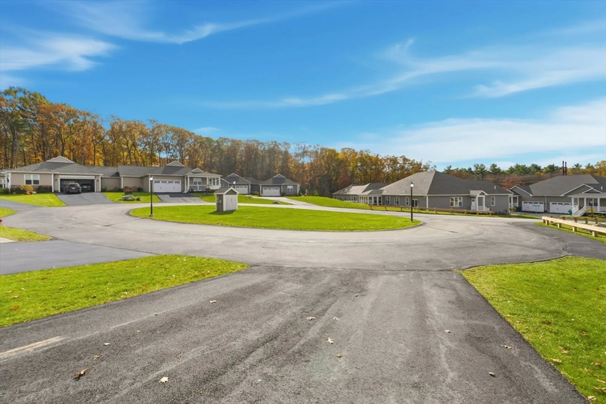 Property Slideshow image 40 of 41 | 100 spring hill dr # 100, Uxbridge, MA, 01569