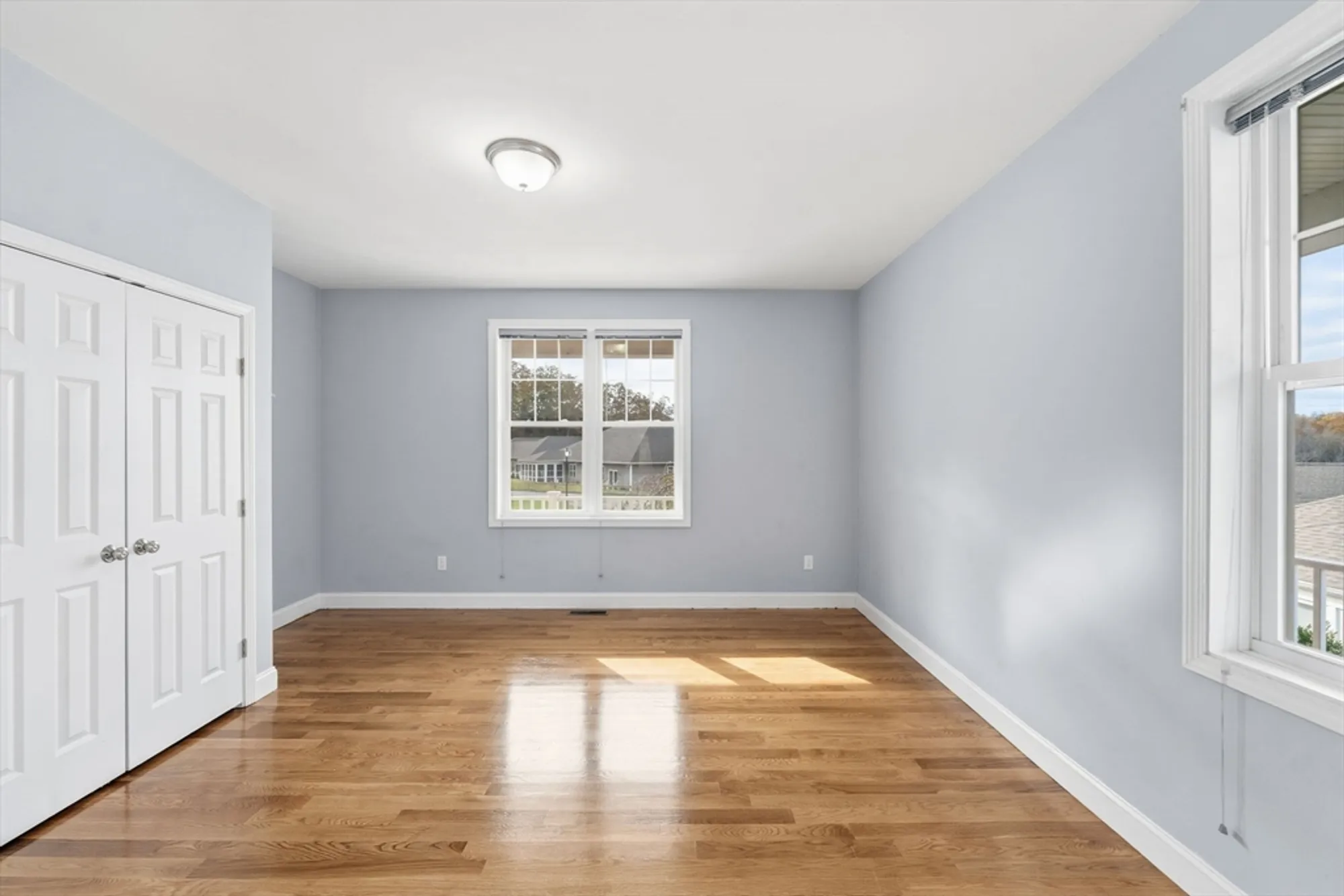 Property Slideshow image 23 of 41 | 100 spring hill dr # 100, Uxbridge, MA, 01569