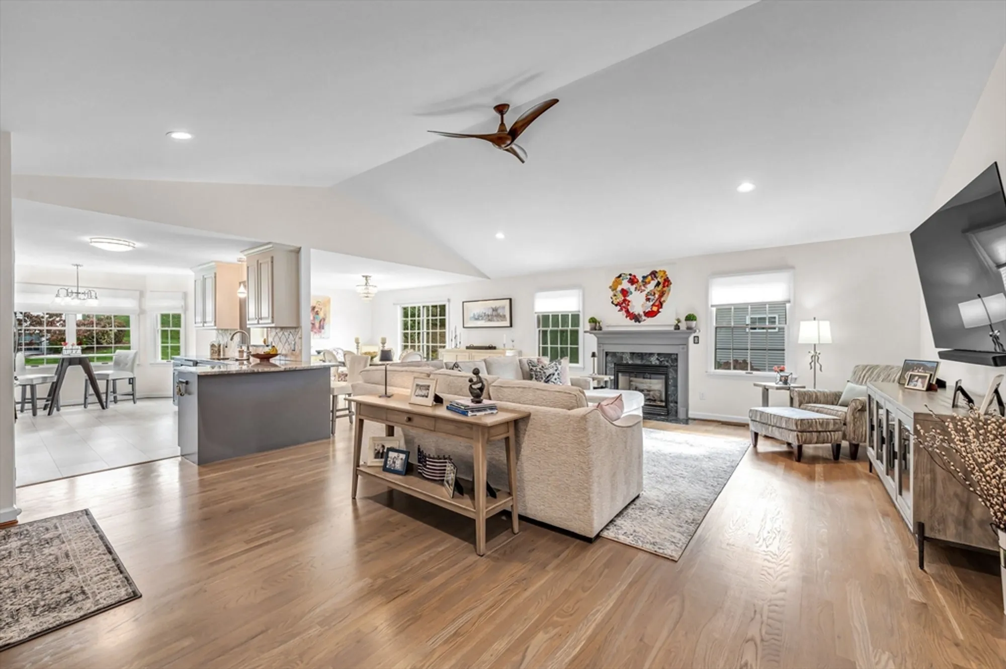 Property Slideshow image 8 of 40 | 2 meacham dr # 2, Enfield, CT, 06082