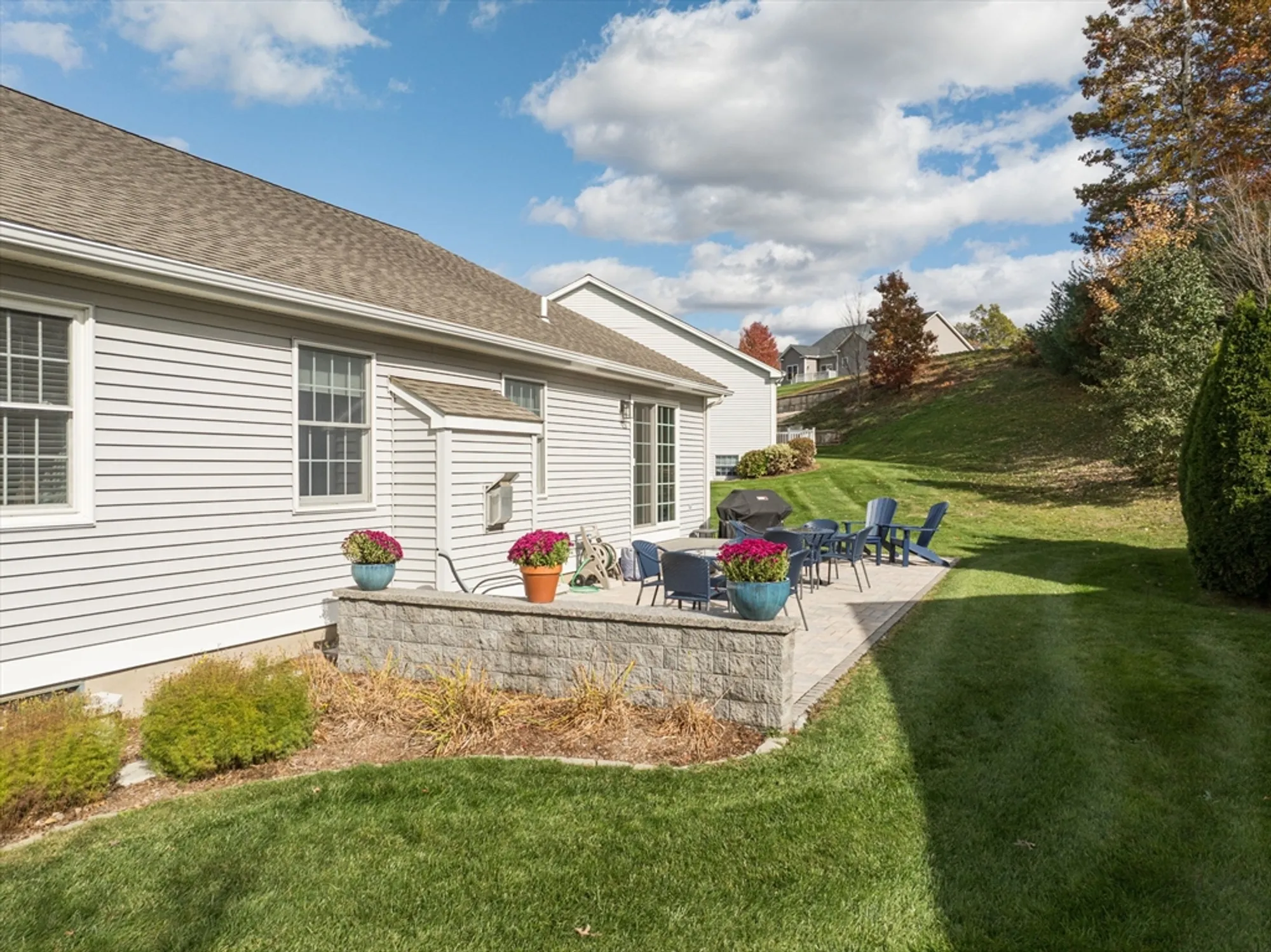 Property Slideshow image 36 of 40 | 2 meacham dr # 2, Enfield, CT, 06082