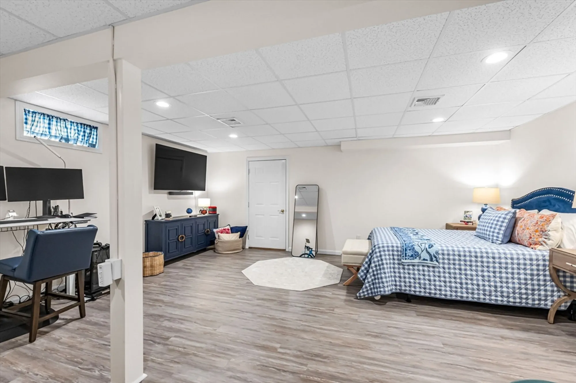 Property Slideshow image 32 of 40 | 2 meacham dr # 2, Enfield, CT, 06082