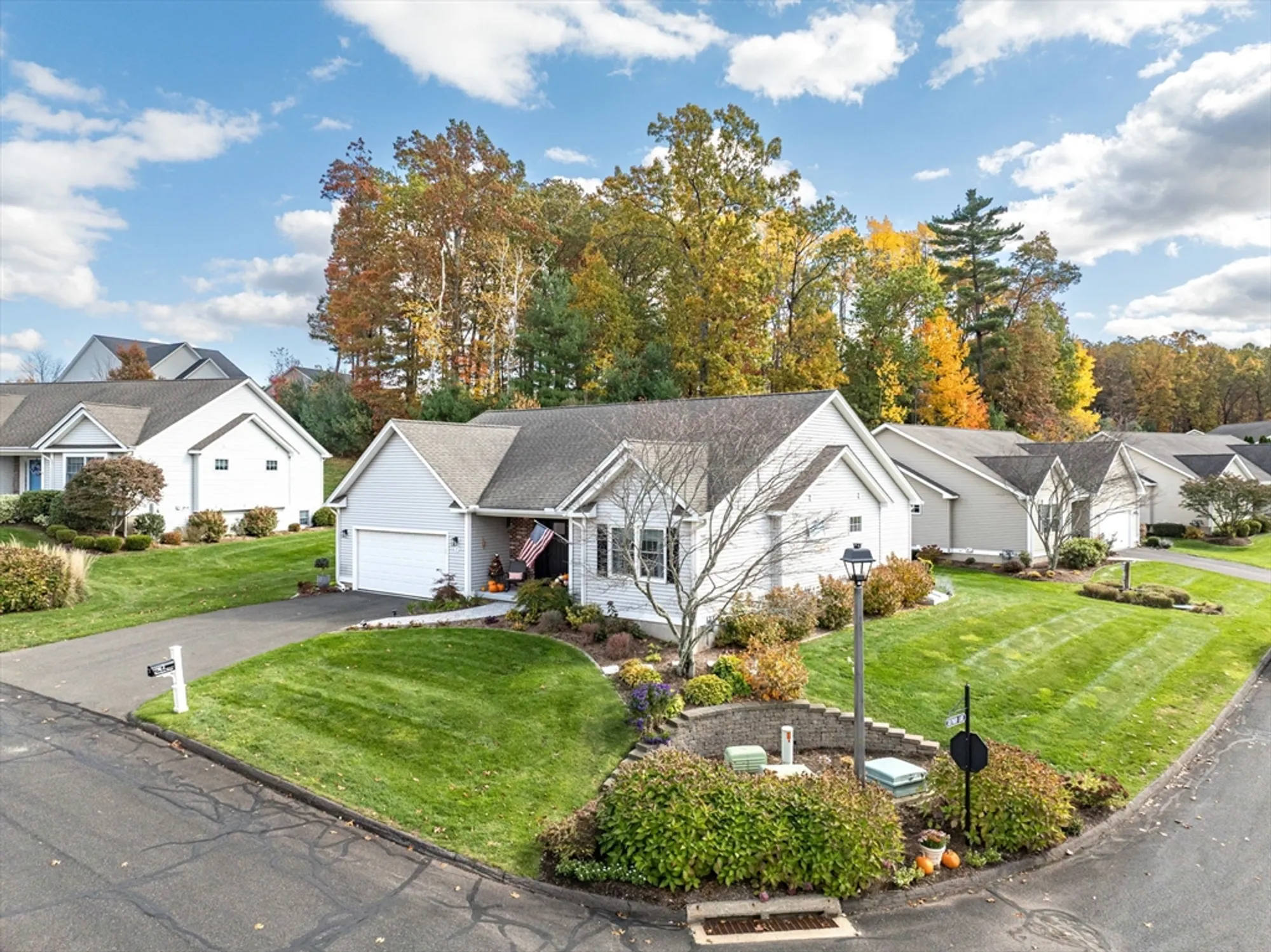 Property Slideshow image 34 of 40 | 2 meacham dr # 2, Enfield, CT, 06082