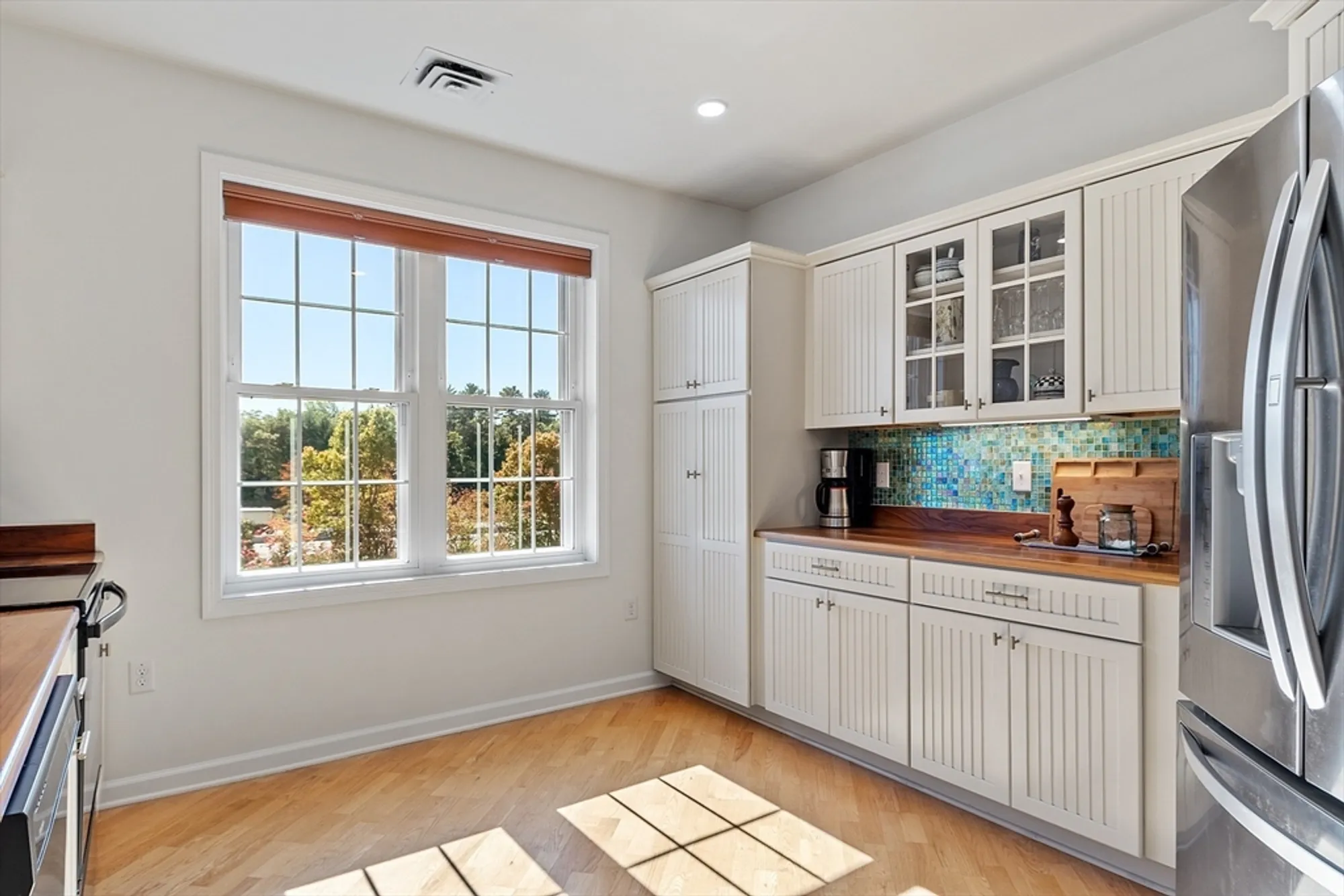 Property Slideshow image 6 of 37 | 62 abigail way unit 3004, Reading, MA, 01867