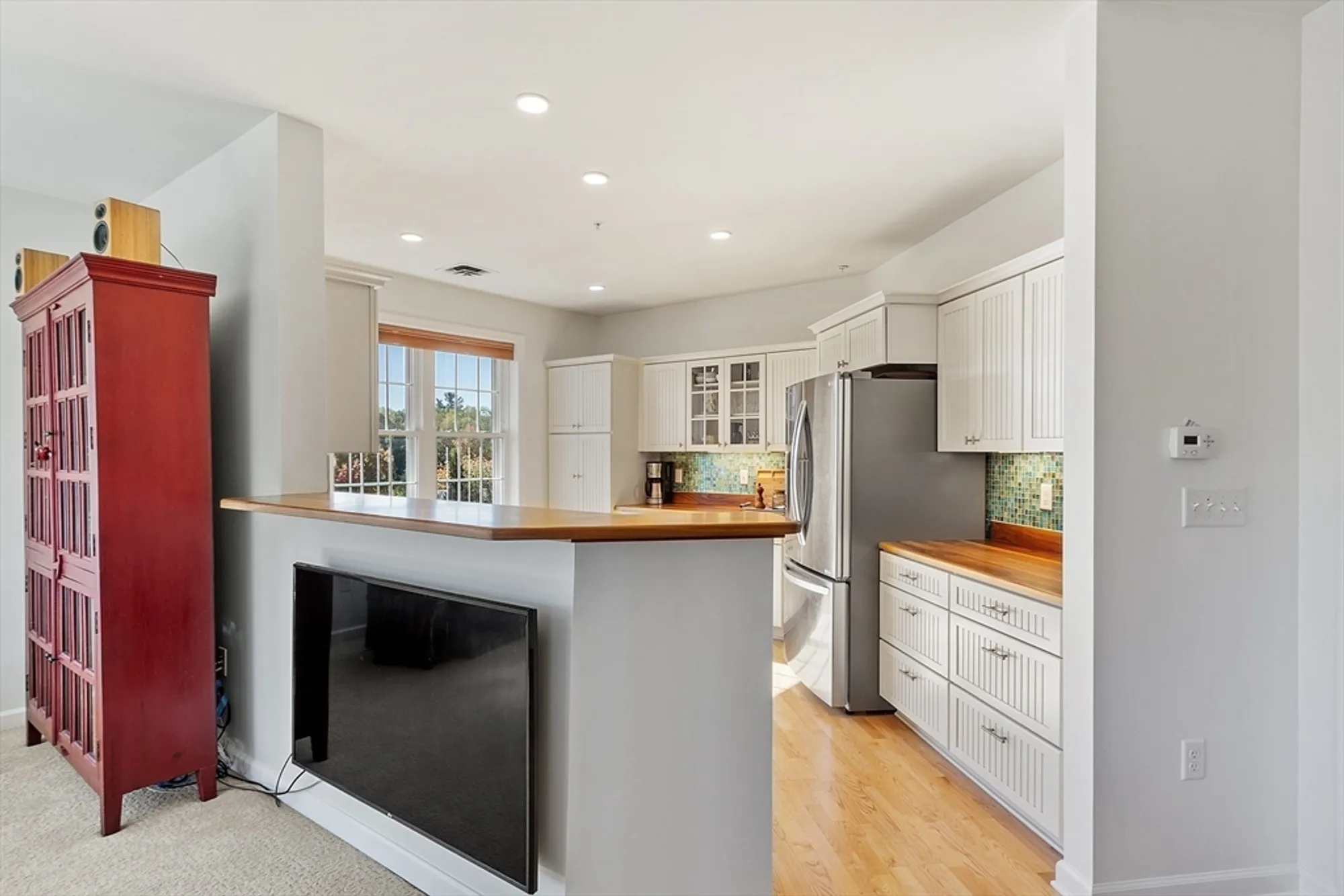 Property Slideshow image 12 of 37 | 62 abigail way unit 3004, Reading, MA, 01867