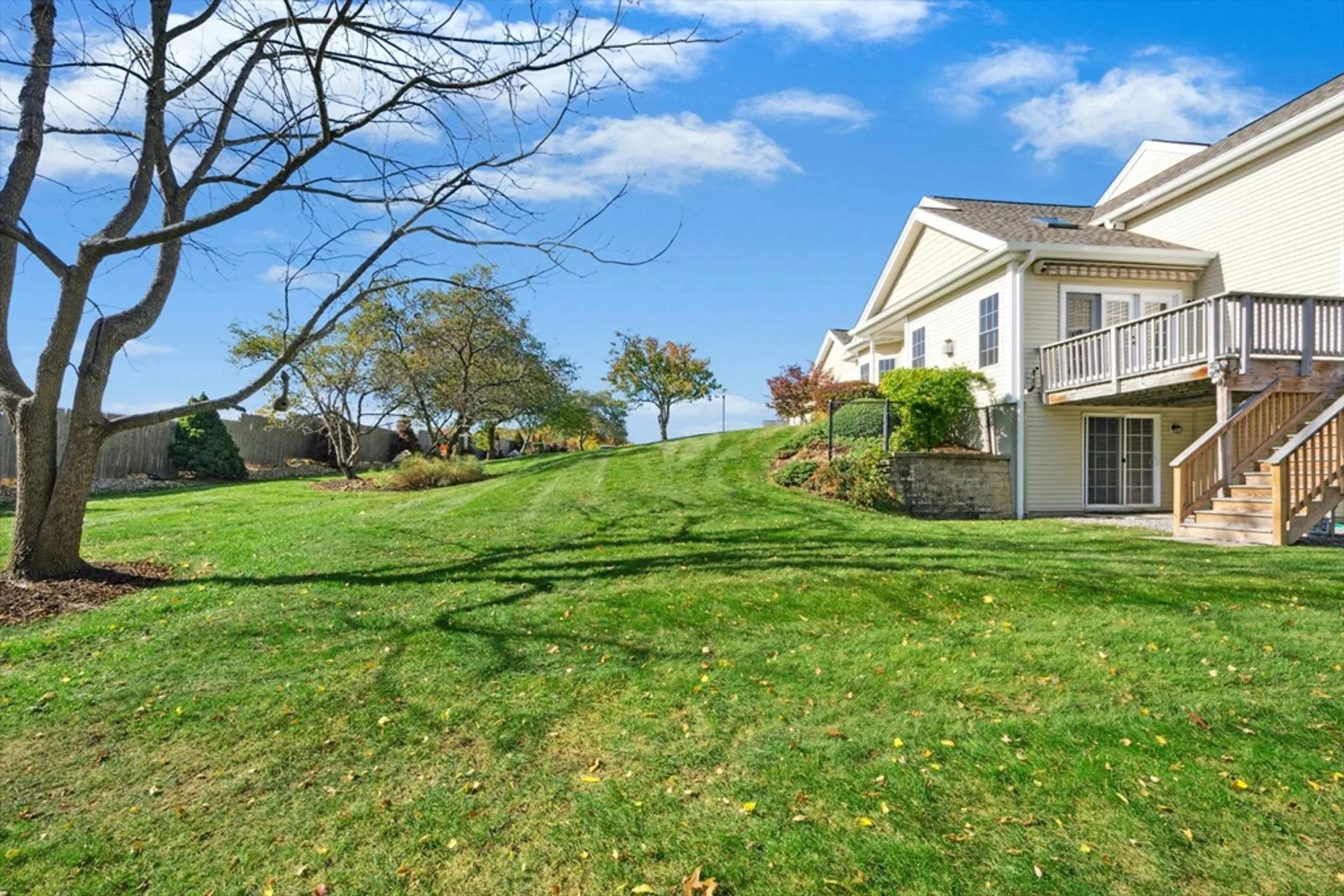 Property Slideshow image 31 of 35 | 69 cortland grove dr # 69, Shrewsbury, MA, 01545