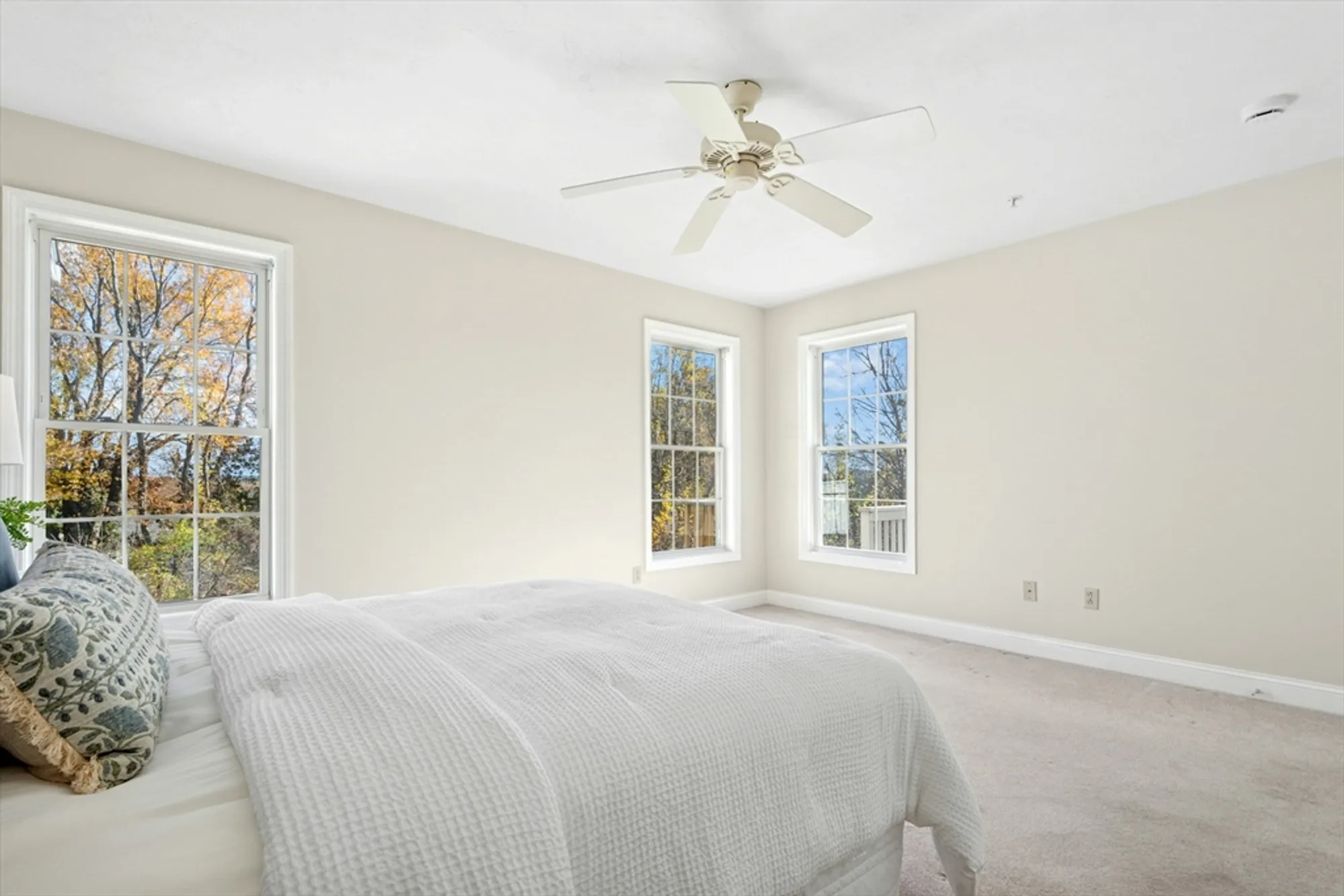 Property Slideshow image 21 of 35 | 69 cortland grove dr # 69, Shrewsbury, MA, 01545
