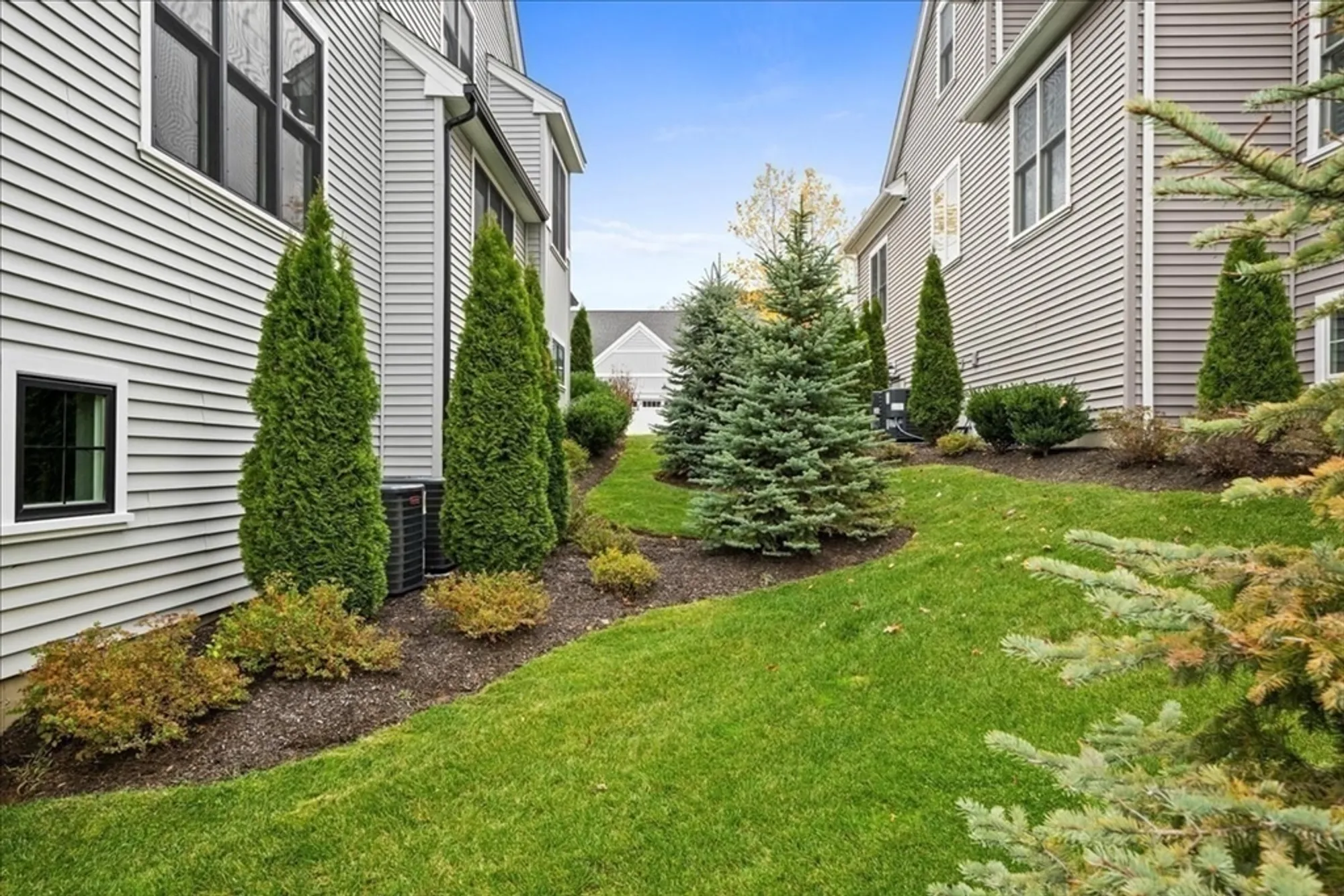 Property Slideshow image 32 of 37 | 9 hawk ln # 28, Framingham, MA, 01701